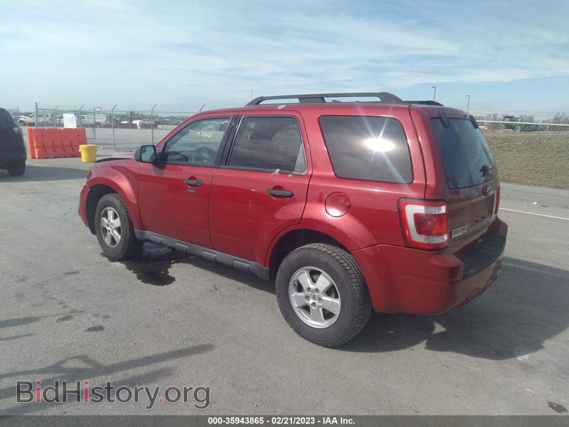 2010 FORD ESCAPE - VIN: 1FMCU9D71AKD05330 - Фото 3