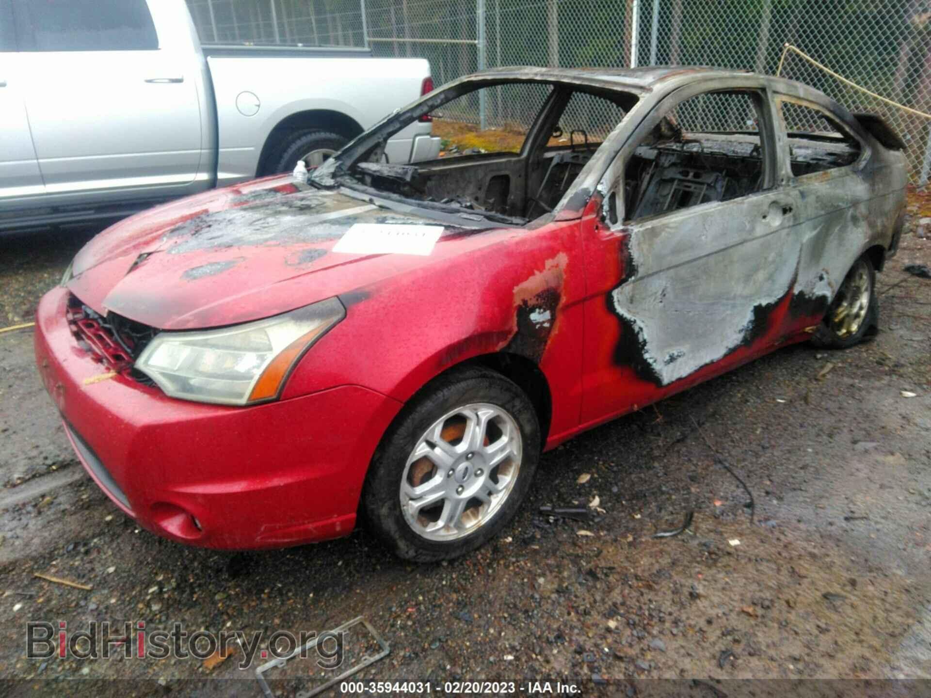 2009 FORD FOCUS - VIN: 1FAHP32N49W147222 - Фото 2