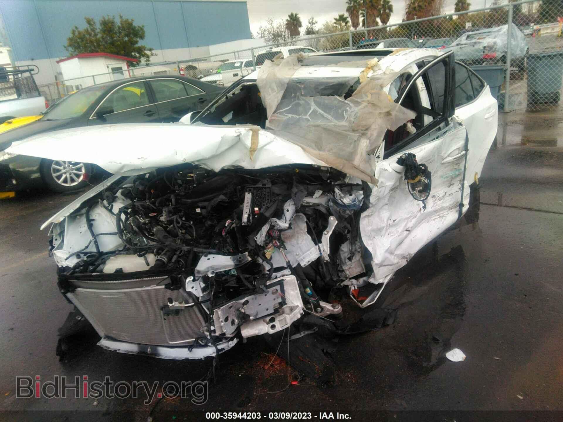 2019 LEXUS IS - VIN: JTHBZ1D23K5034342 - Фото 2