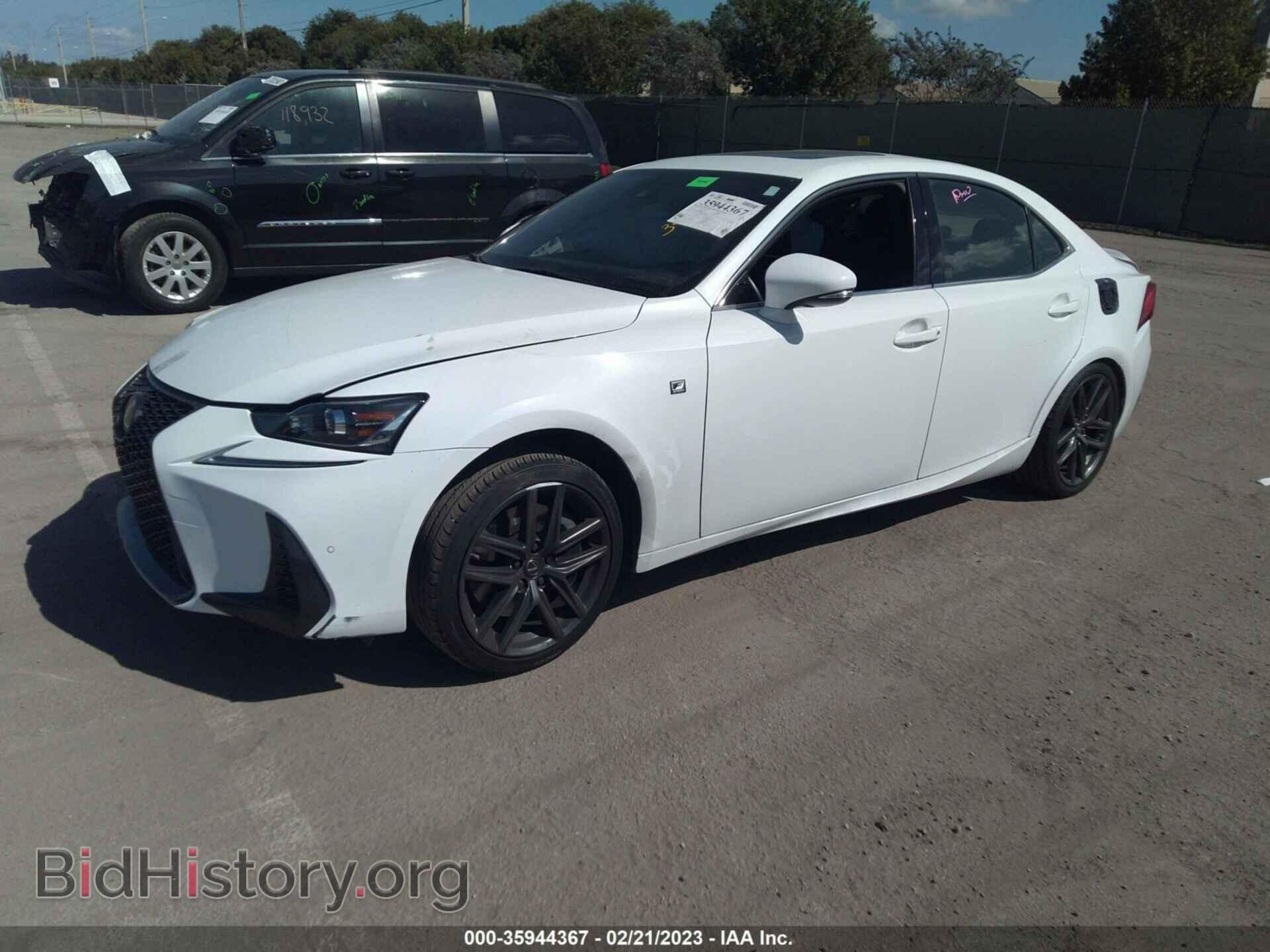 2019 LEXUS IS - VIN: JTHBA1D26K5088578 - Фото 2