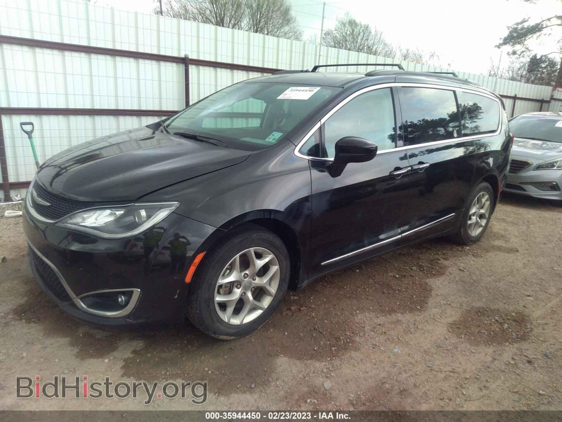 2017 CHRYSLER PACIFICA - VIN: 2C4RC1BG6HR585215 - Фото 2