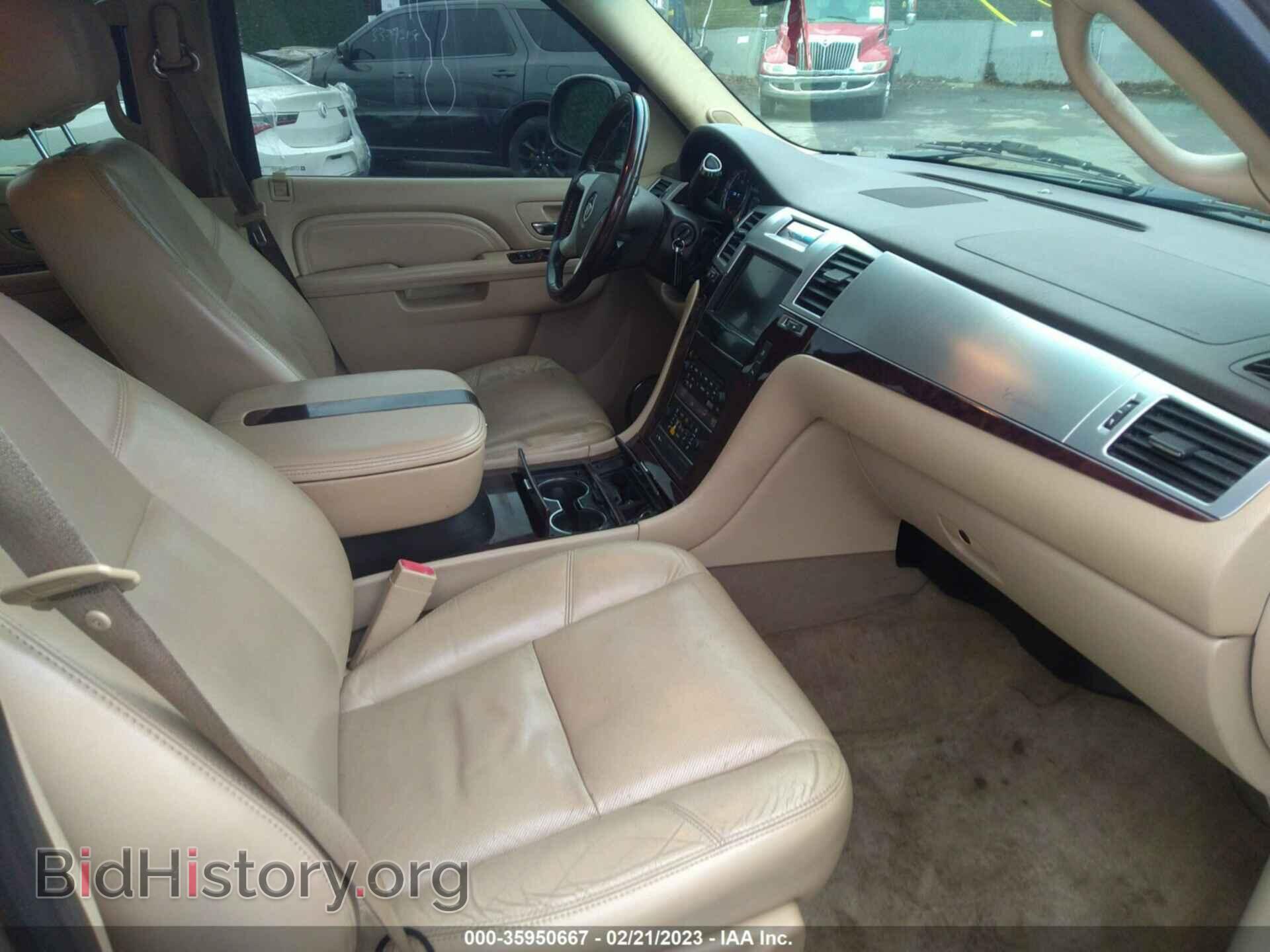 2011 CADILLAC ESCALADE - VIN: 1GYS4BEF3BR117408 - Фото 5