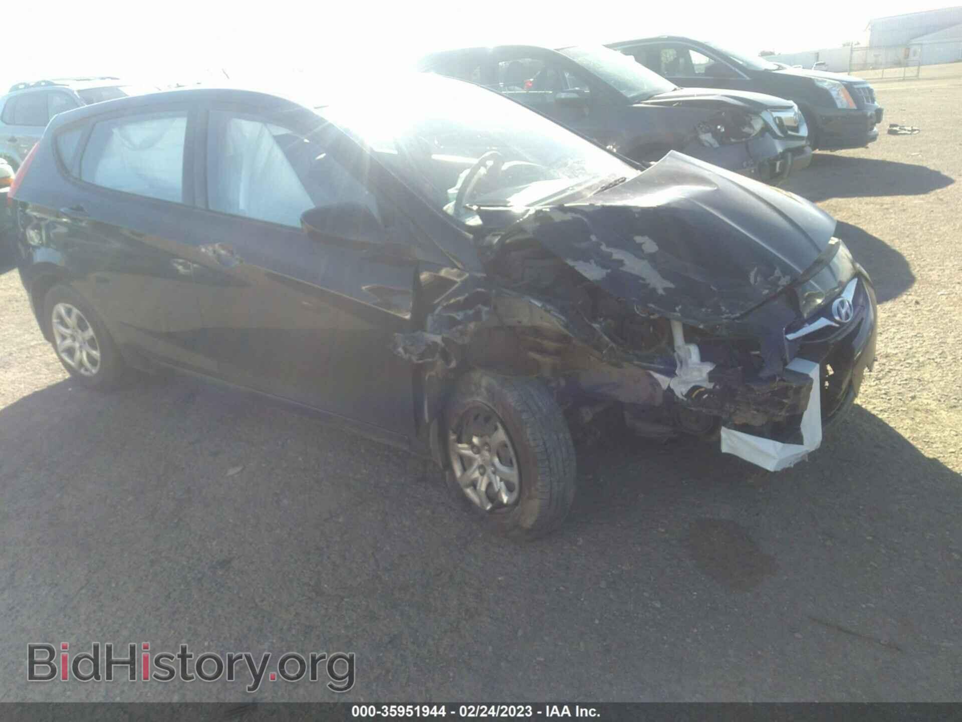 Photo KMHCT5AE4DU093336 - HYUNDAI ACCENT 2013