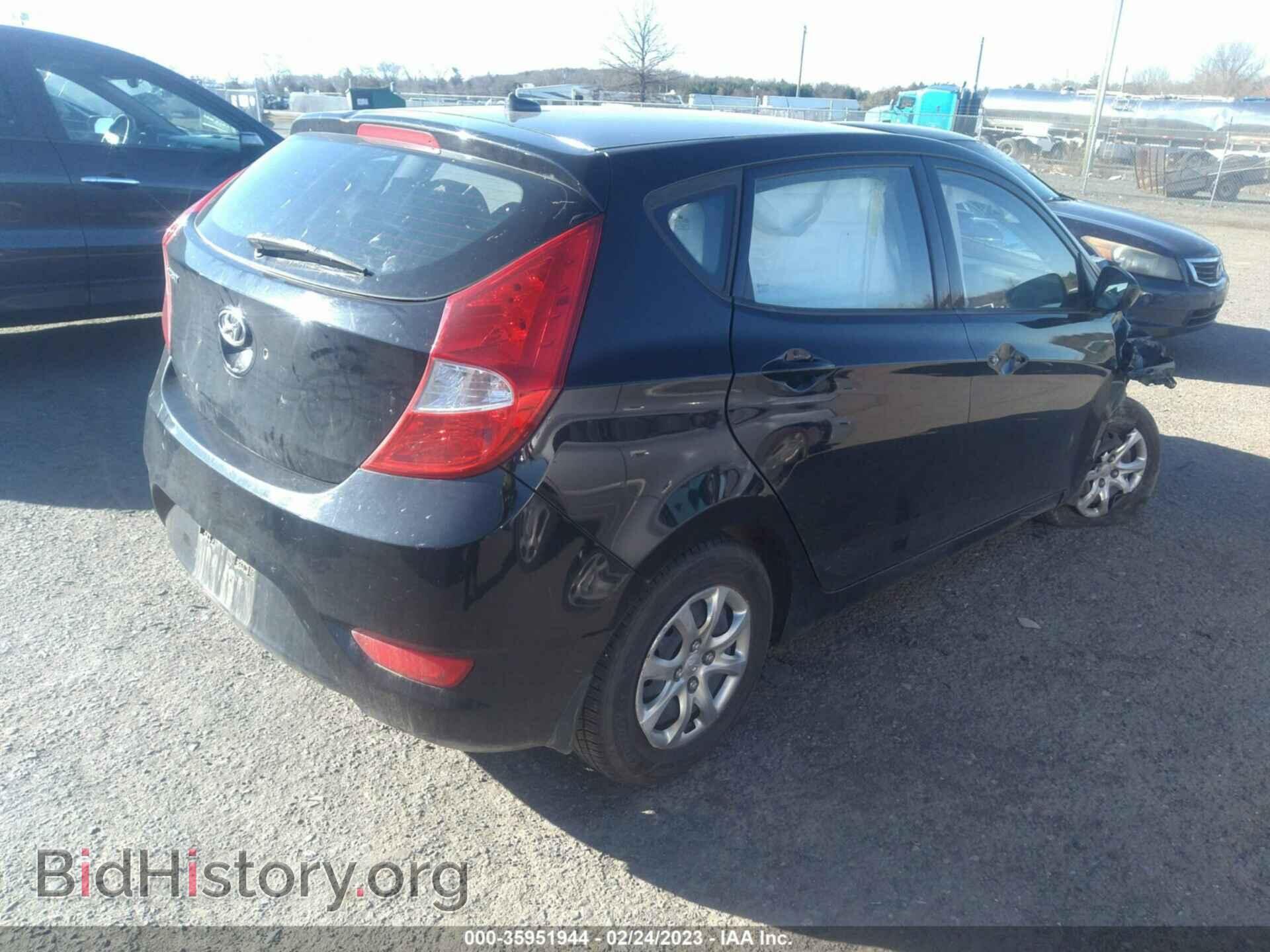 2013 HYUNDAI ACCENT - VIN: KMHCT5AE4DU093336 - Фото 4