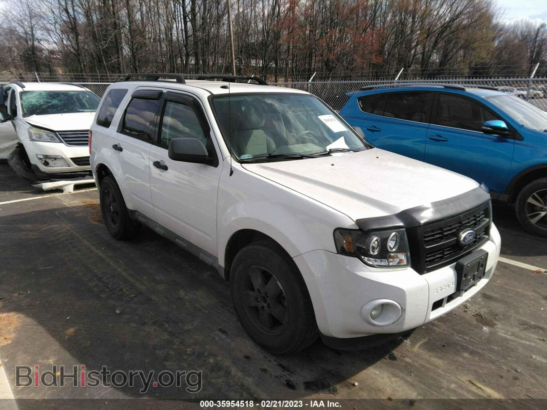 Фотография 1FMCU0D74BKB86086 - FORD ESCAPE 2011