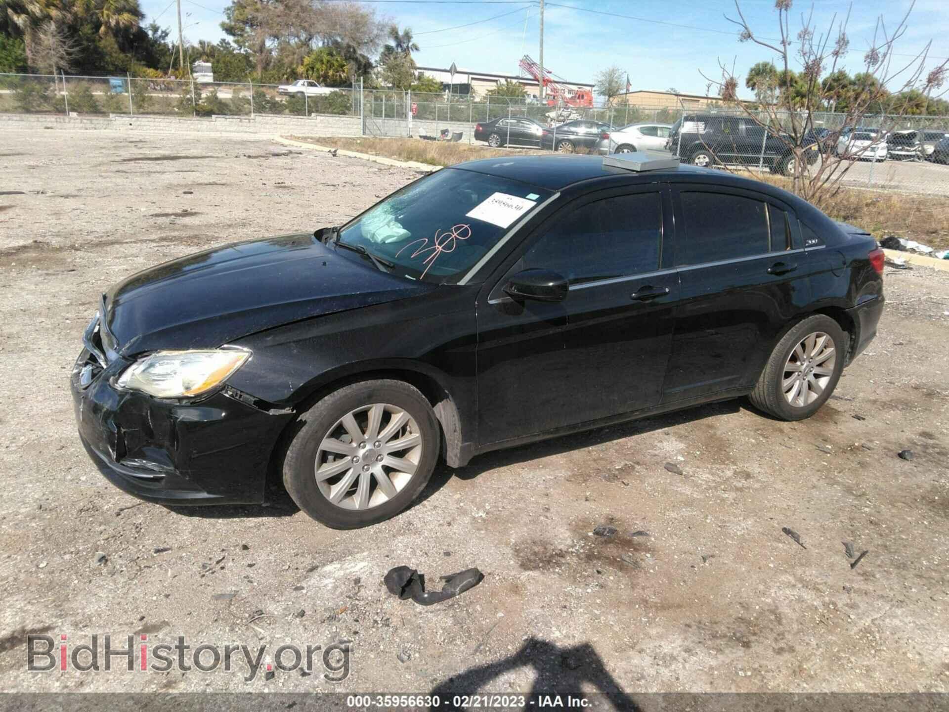 2014 CHRYSLER 200 - VIN: 1C3CCBBB6EN165256 - Фото 2