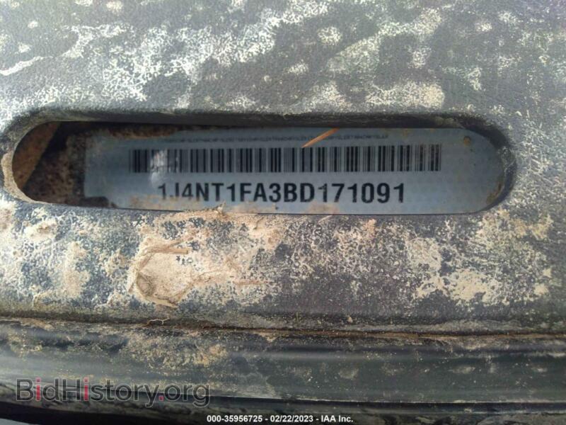 2011 Jeep COMPASS (VIN 1J4NT1FA3BD171091) — фото 9 из 10