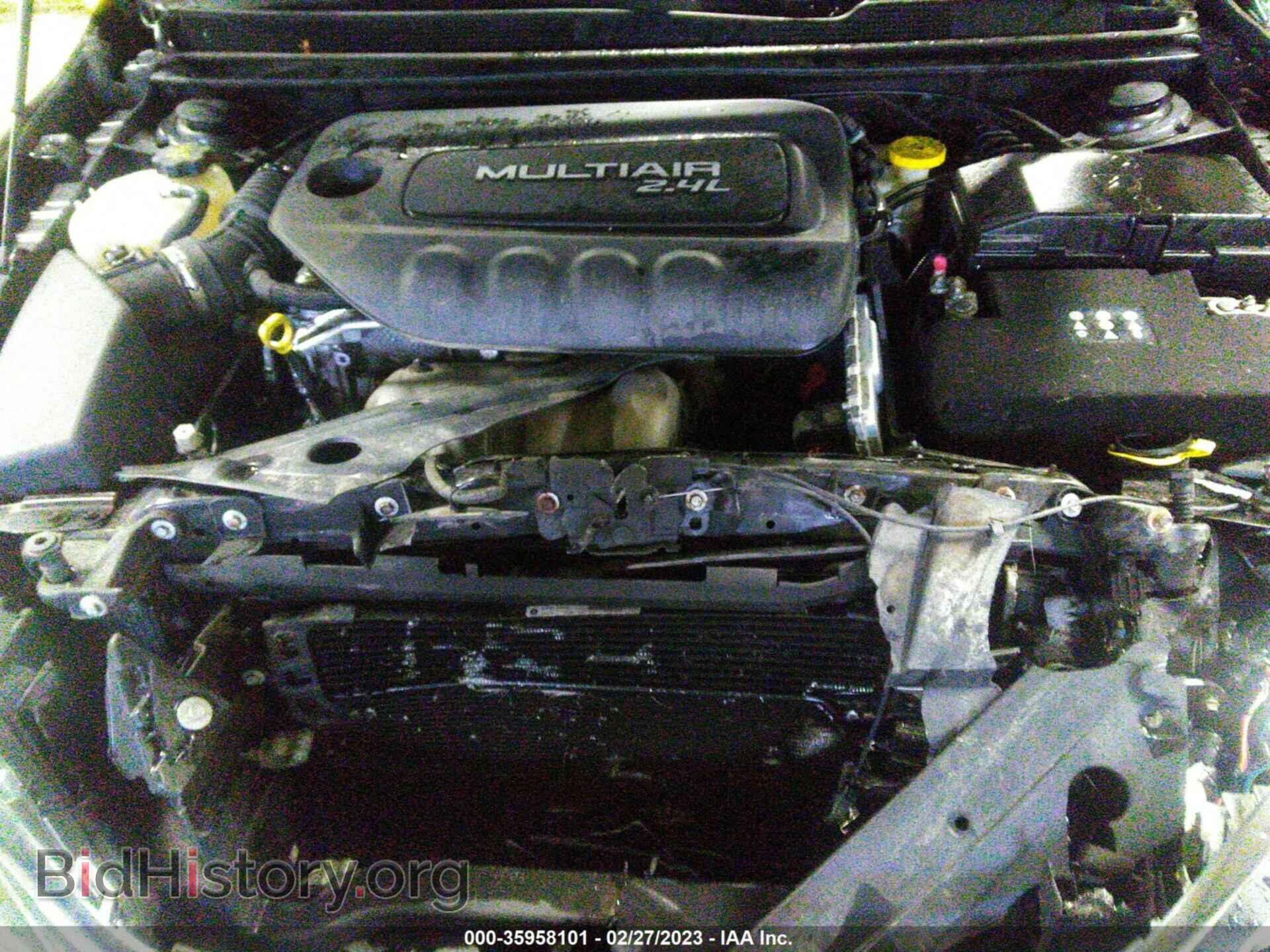 2015 CHRYSLER 200 - VIN: 1C3CCCCB2FN718944 - Фото 10