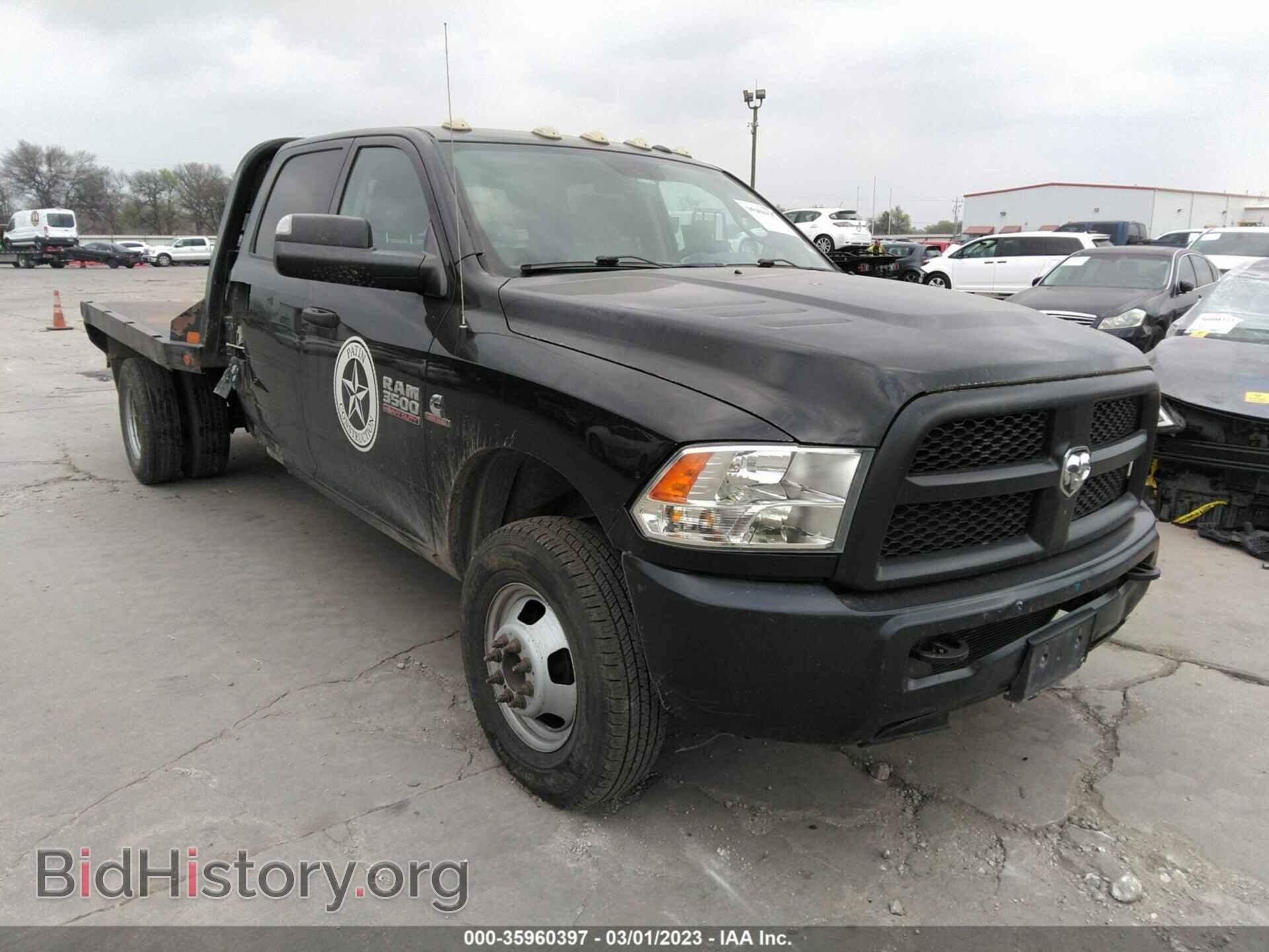 Photo 3C7WRTCL3JG201432 - RAM 3500 CHASSIS CAB 2018