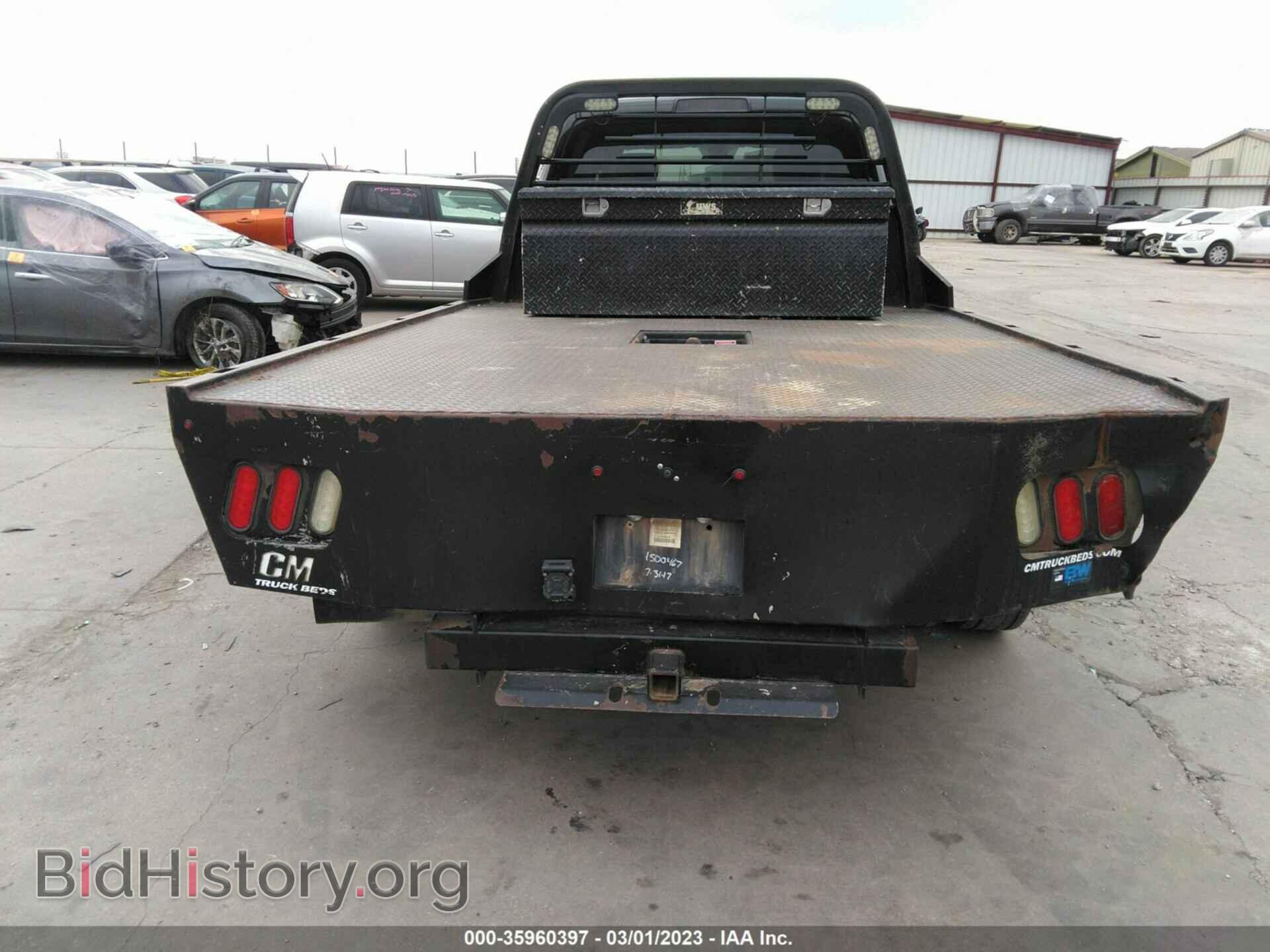 2018 RAM 3500 CHASSIS CAB - VIN: 3C7WRTCL3JG201432 - Photo 8