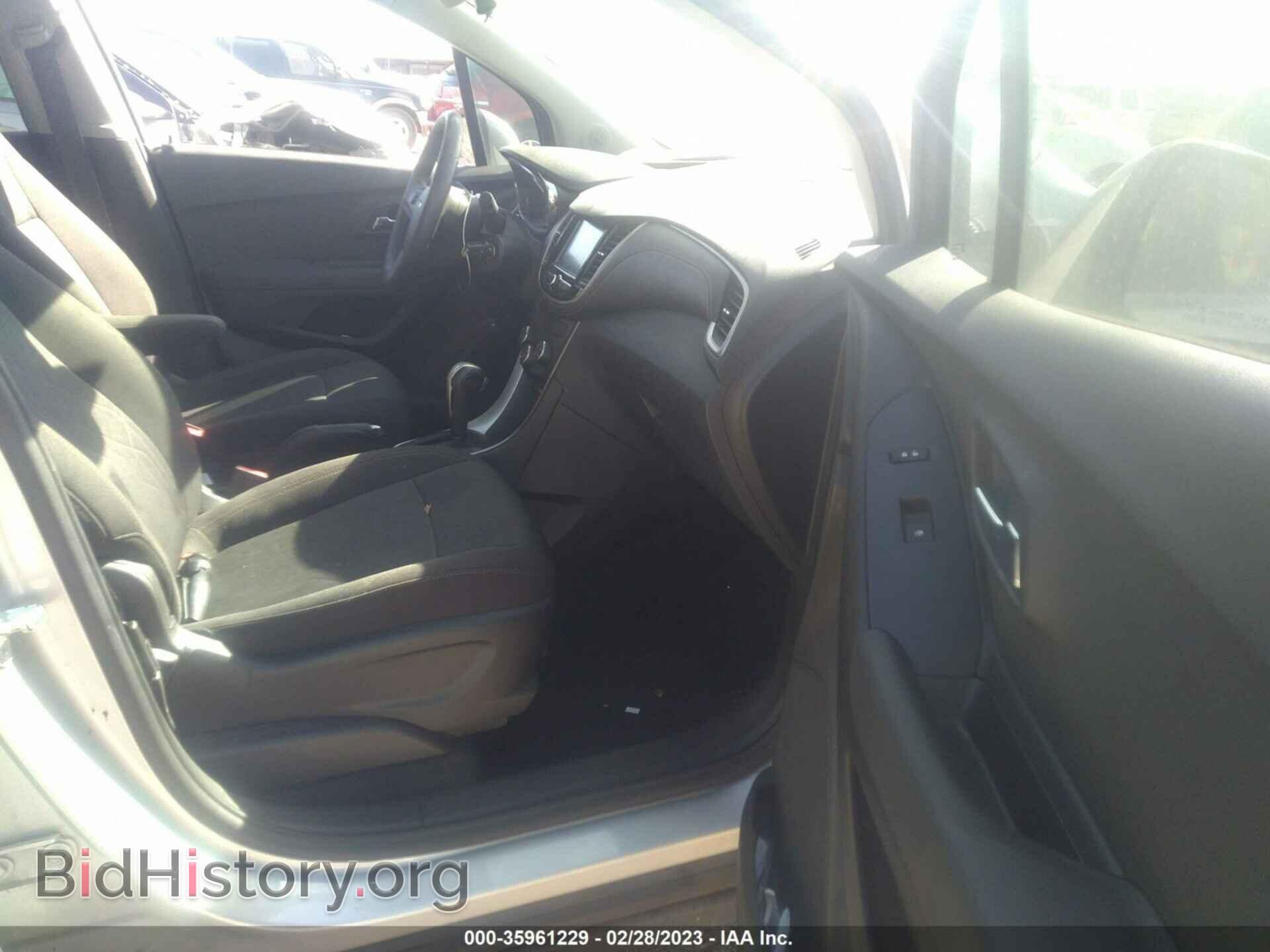 2017 CHEVROLET TRAX - VIN: 3GNCJLSB3HL233693 - Photo 5