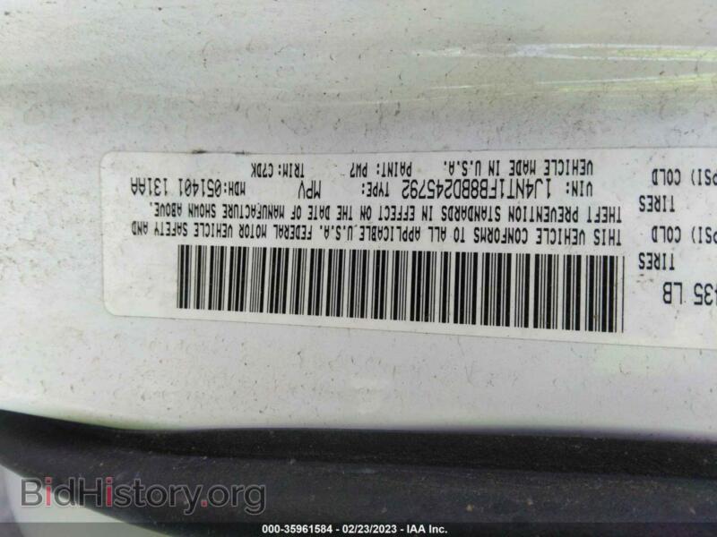 2011 Jeep COMPASS (VIN 1J4NT1FB8BD245792) — photo 9 of 11