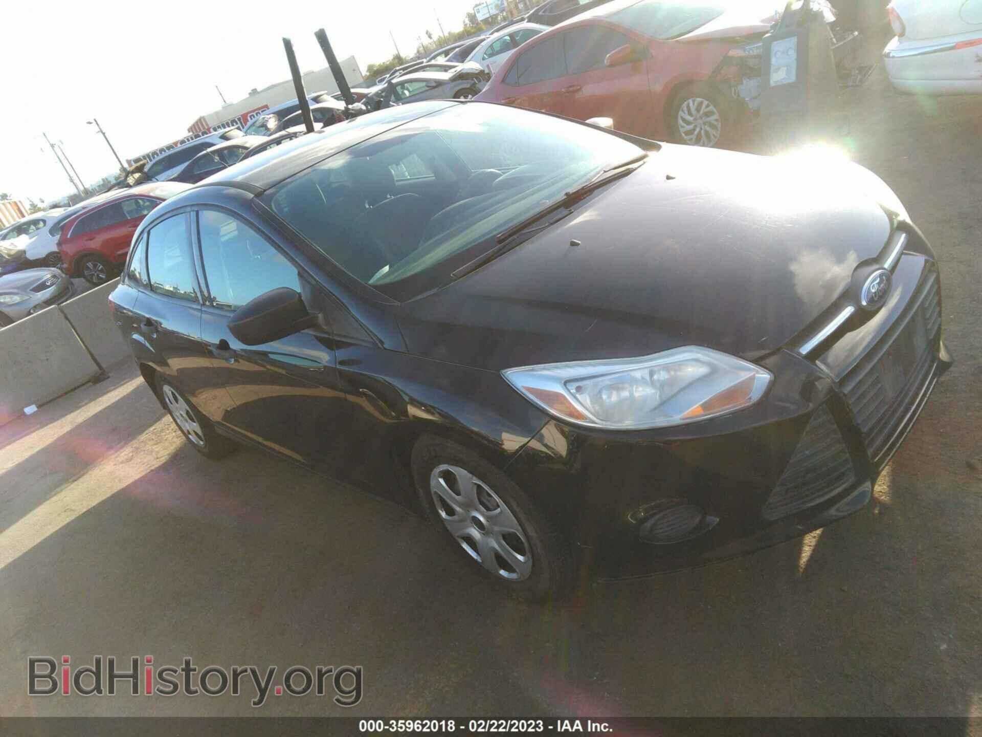 Фотография 1FAHP3E29CL268211 - FORD FOCUS 2012