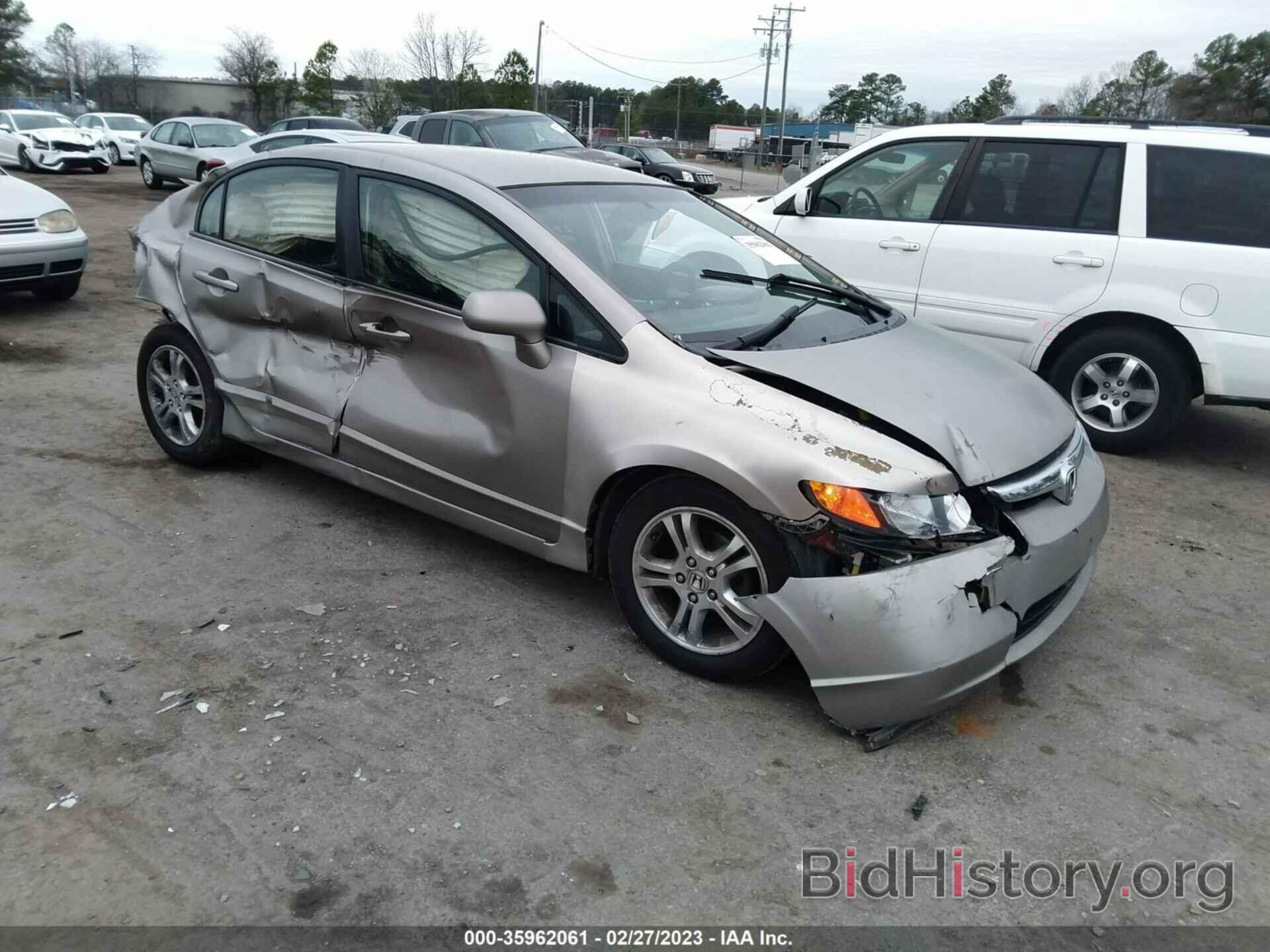 Photo 1HGFA16556L069470 - HONDA CIVIC SDN 2006