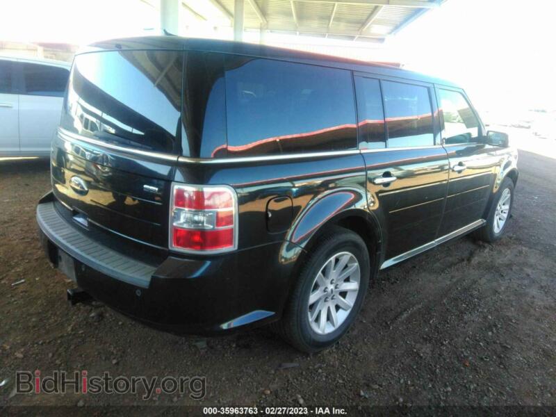 2011 Ford FLEX (VIN 2FMGK5CC7BBD08467) — фото 4 из 11