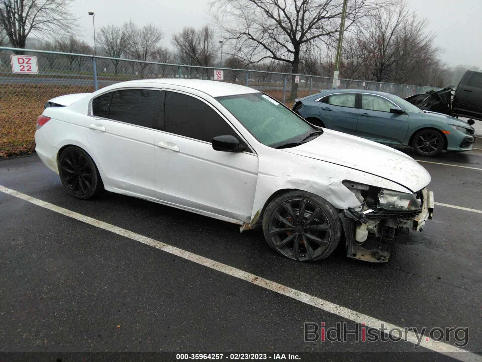 Photo 1HGCP2F37AA166566 - HONDA ACCORD SDN 2010