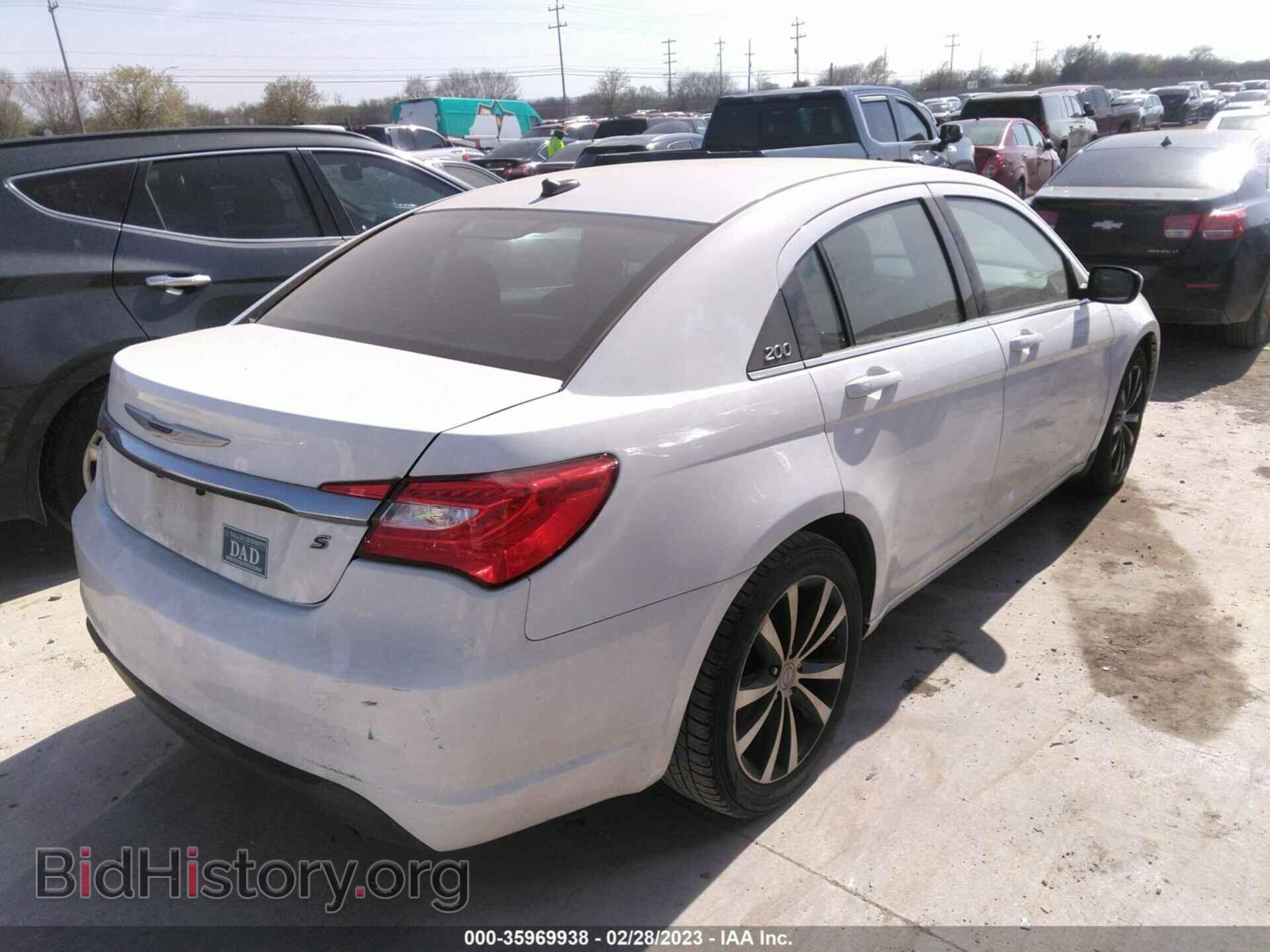 2013 CHRYSLER 200 - VIN: 1C3CCBCG6DN507040 - Фото 4