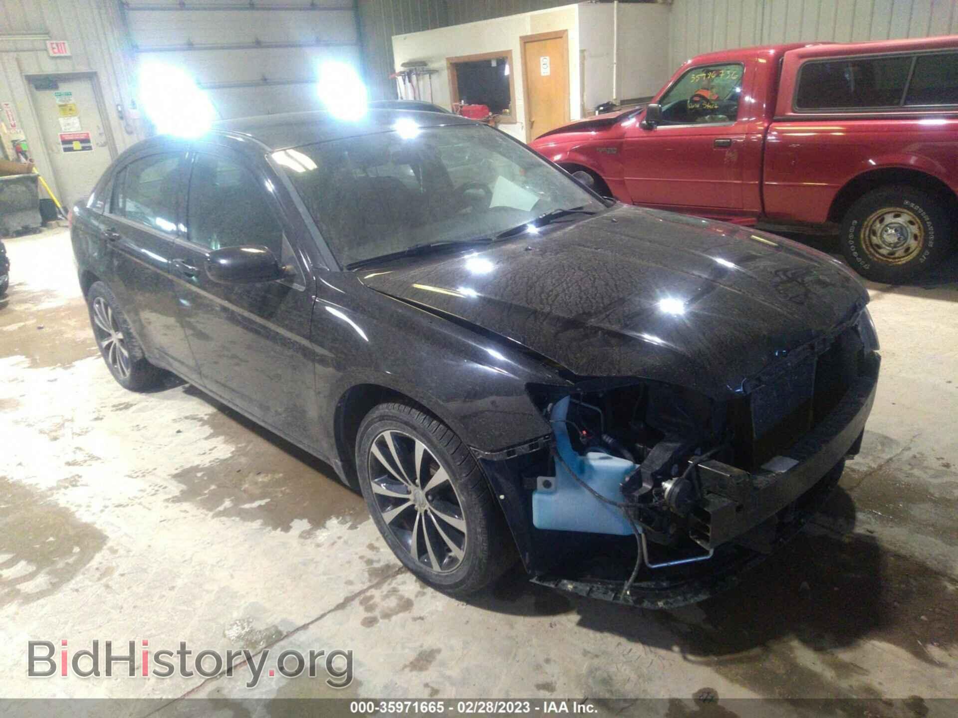 Фотография 1C3CCBBB4DN514414 - CHRYSLER 200 2013