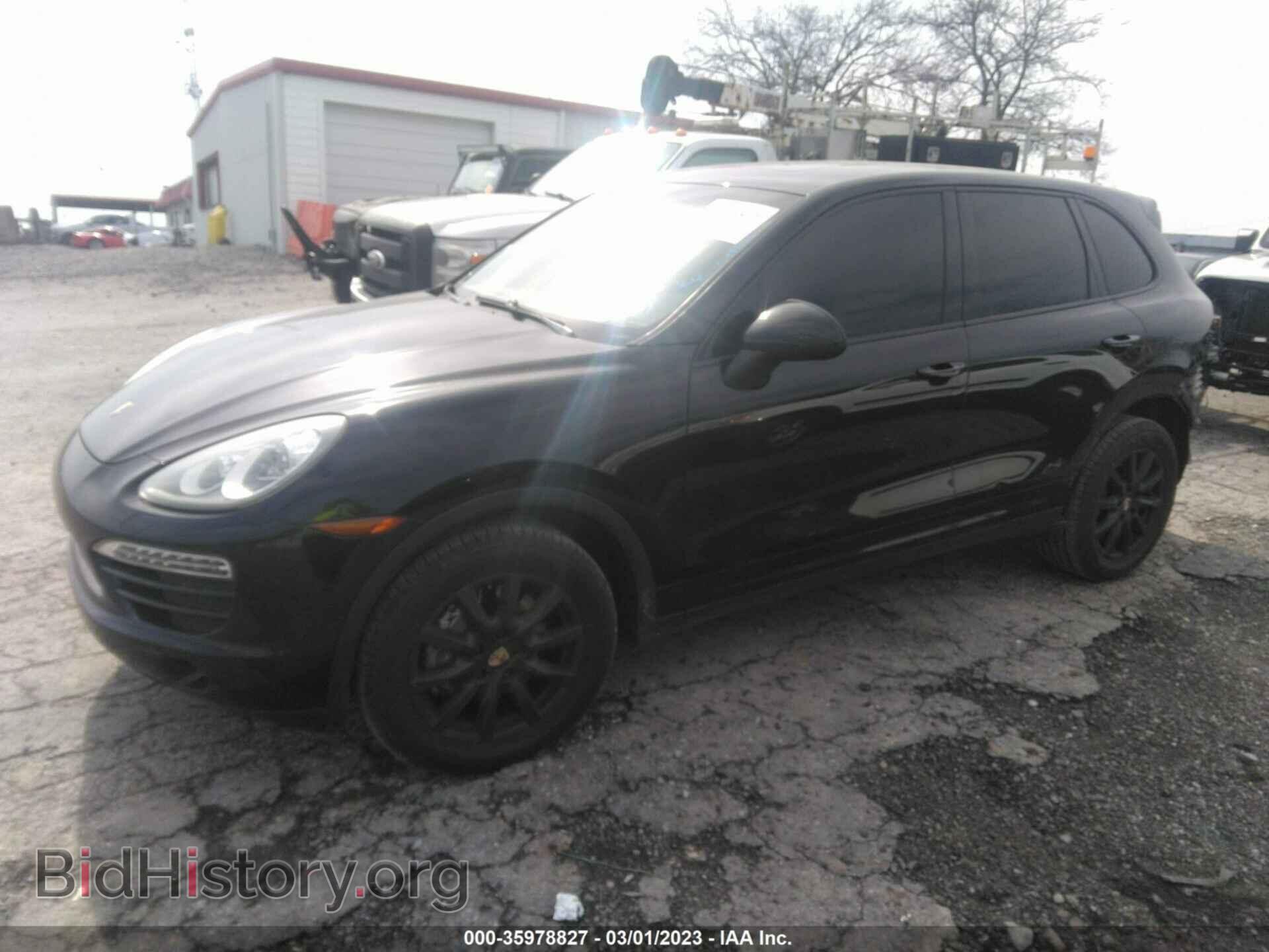 2011 PORSCHE CAYENNE - VIN: WP1AA2A26BLA05524 - Фото 2