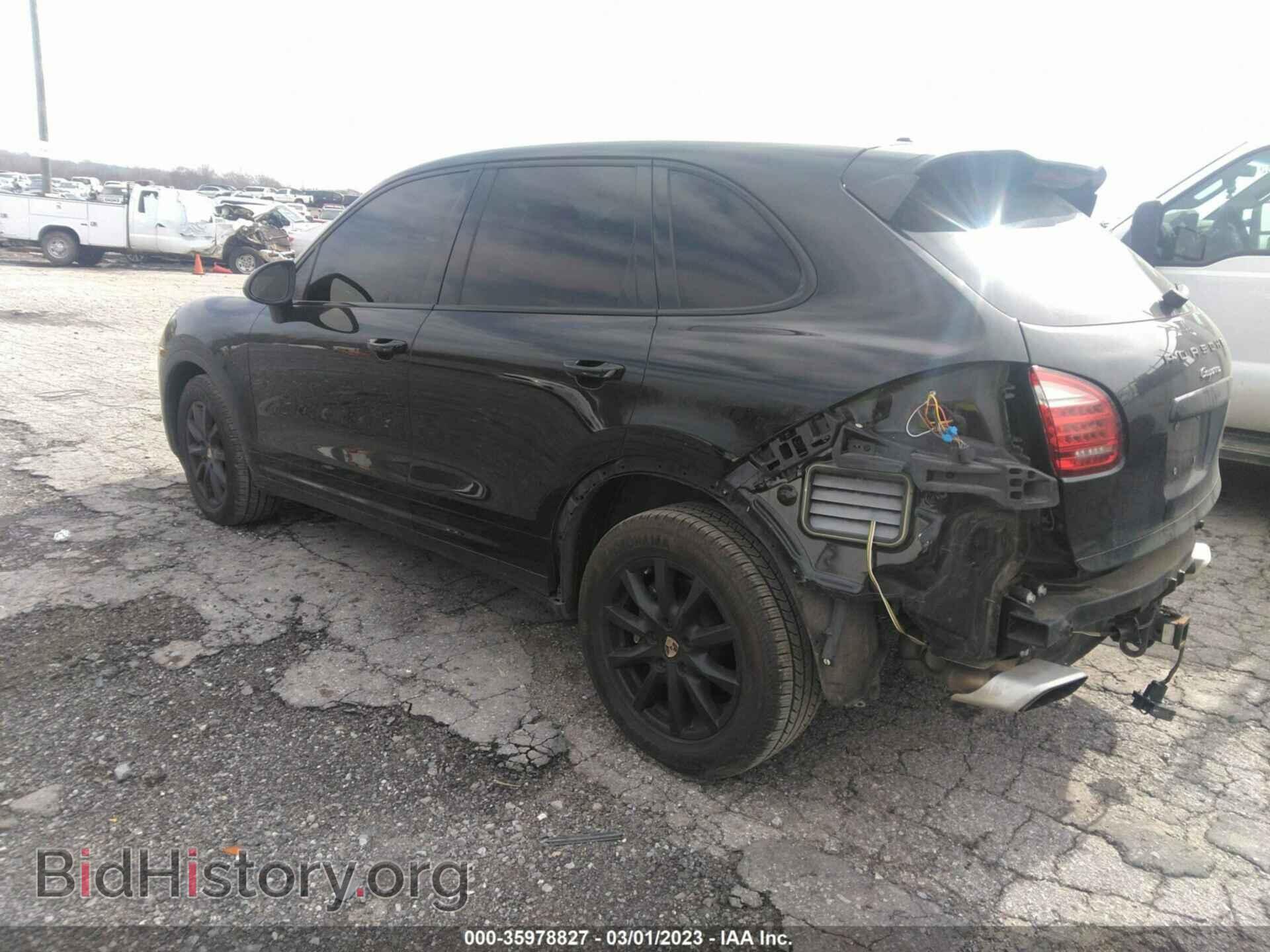 2011 PORSCHE CAYENNE - VIN: WP1AA2A26BLA05524 - Фото 3