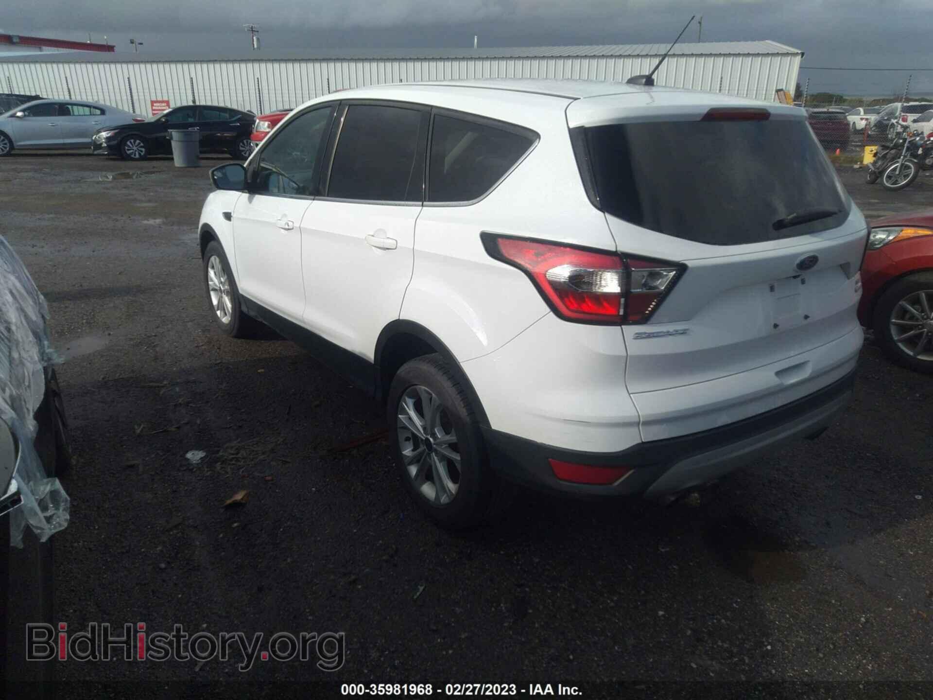 2017 FORD ESCAPE - VIN: 1FMCU0GD8HUC27009 - Фото 3