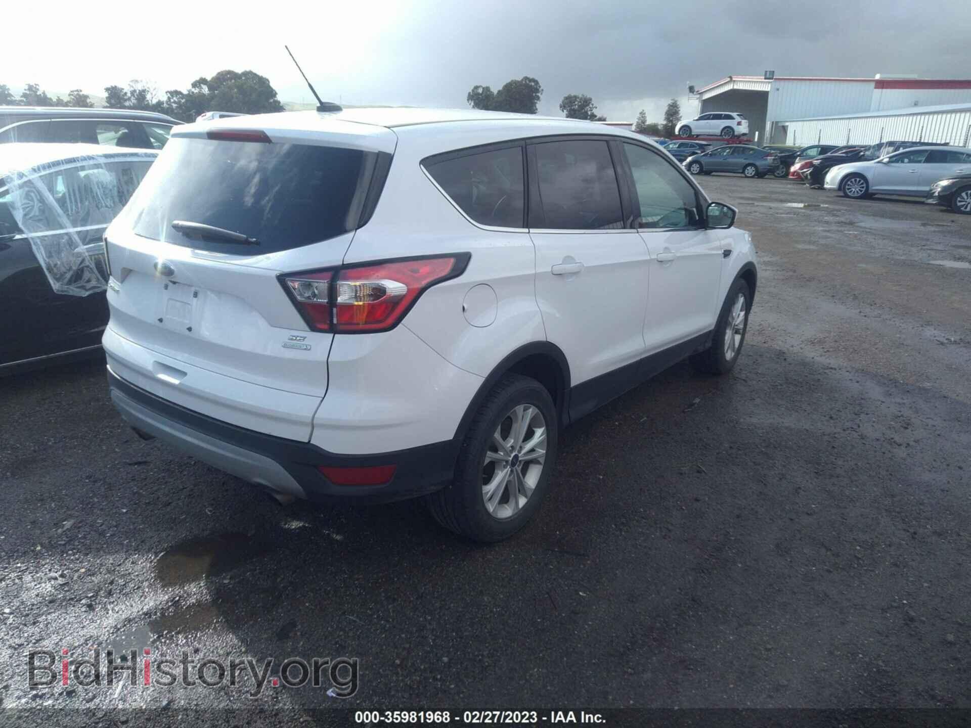 2017 FORD ESCAPE - VIN: 1FMCU0GD8HUC27009 - Фото 4