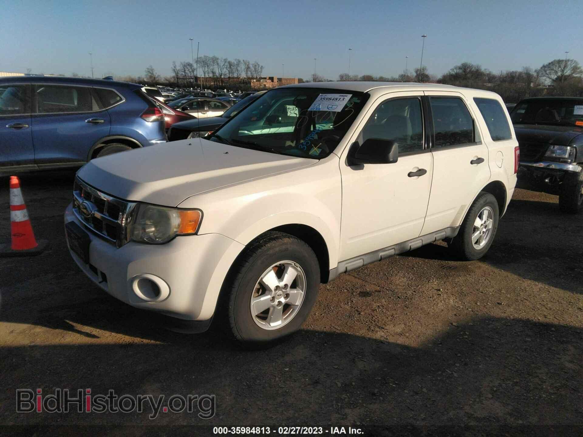 2010 FORD ESCAPE - VIN: 1FMCU0C76AKB07968 - Фото 2