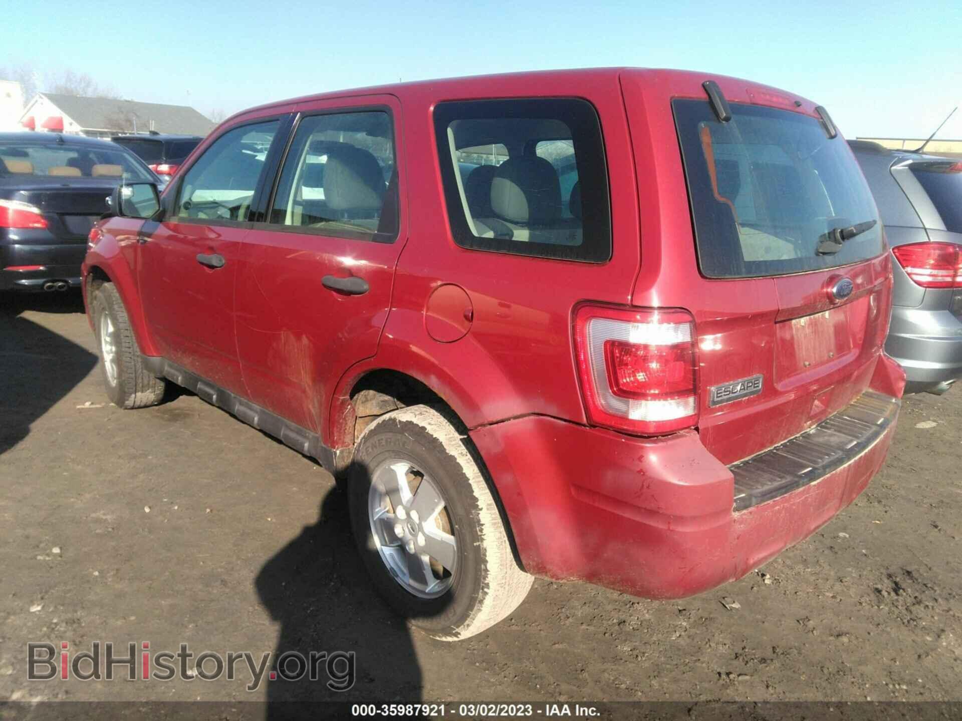 2011 FORD ESCAPE - VIN: 1FMCU0C79BKC03207 - Фото 3
