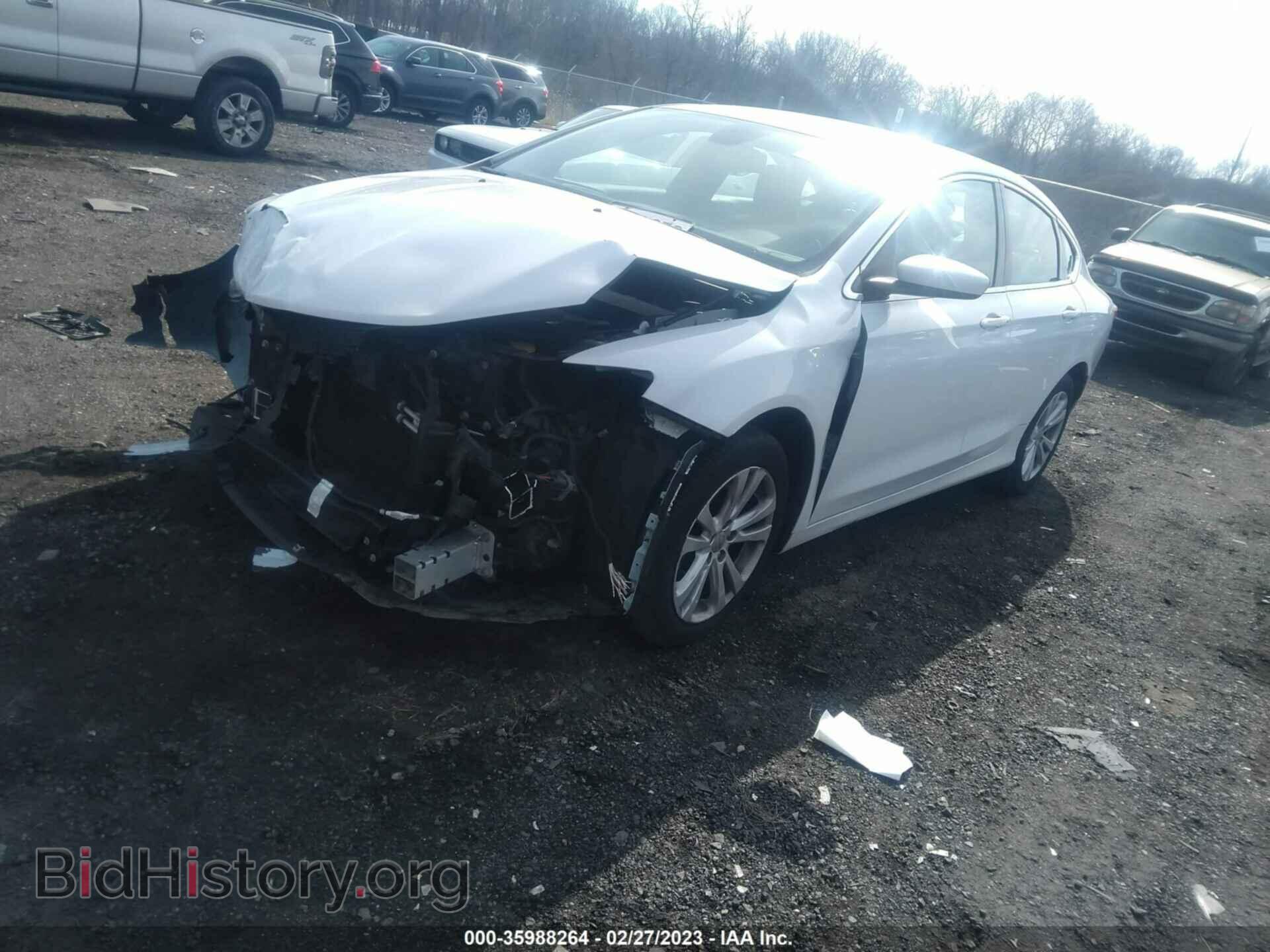 2015 CHRYSLER 200 - VIN: 1C3CCCAB0FN689916 - Фото 2