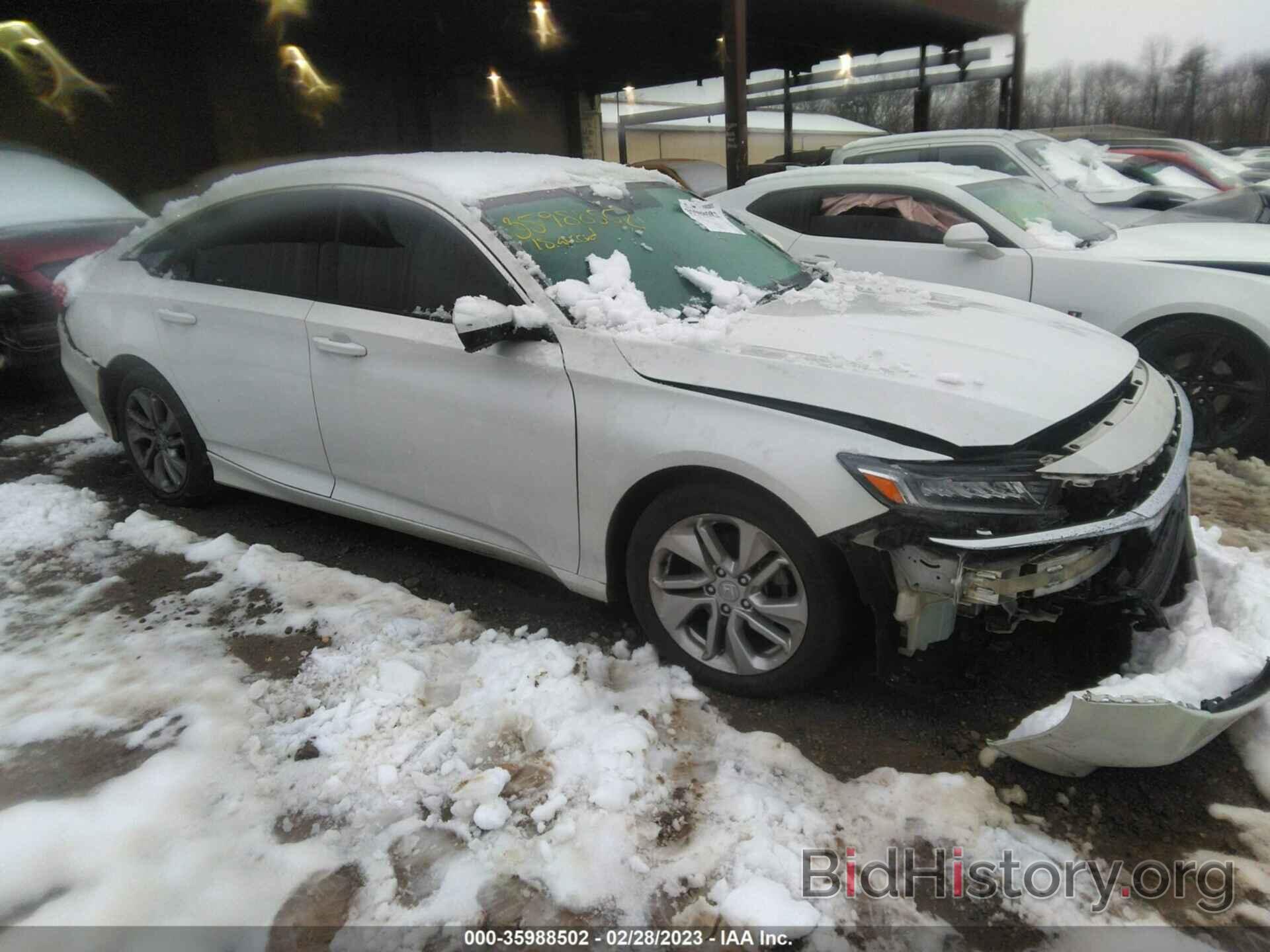 Photo 1HGCV1F13JA171620 - HONDA ACCORD SEDAN 2018