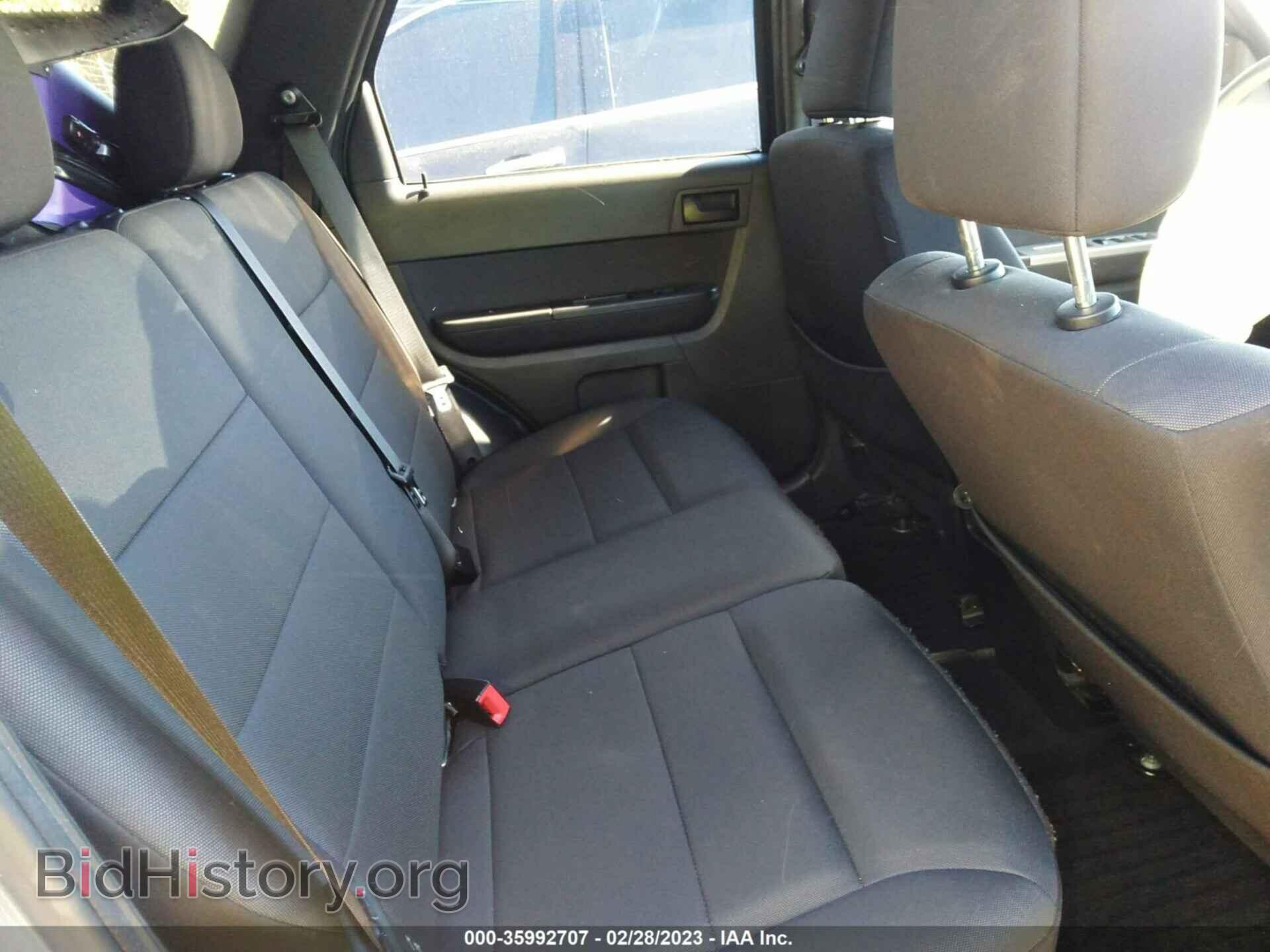 2011 FORD ESCAPE - VIN: 1FMCU0D75BKC36185 - Photo 8
