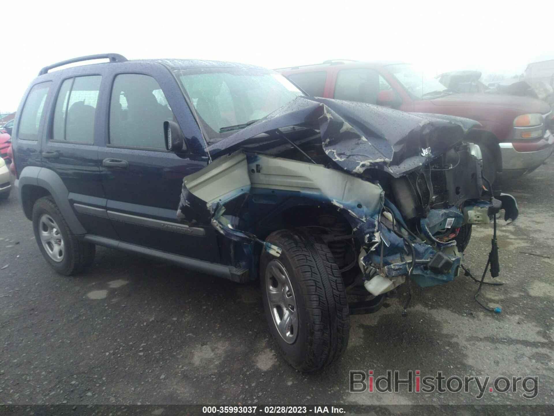 Photo 1J4GL48K26W103259 - JEEP LIBERTY 2006