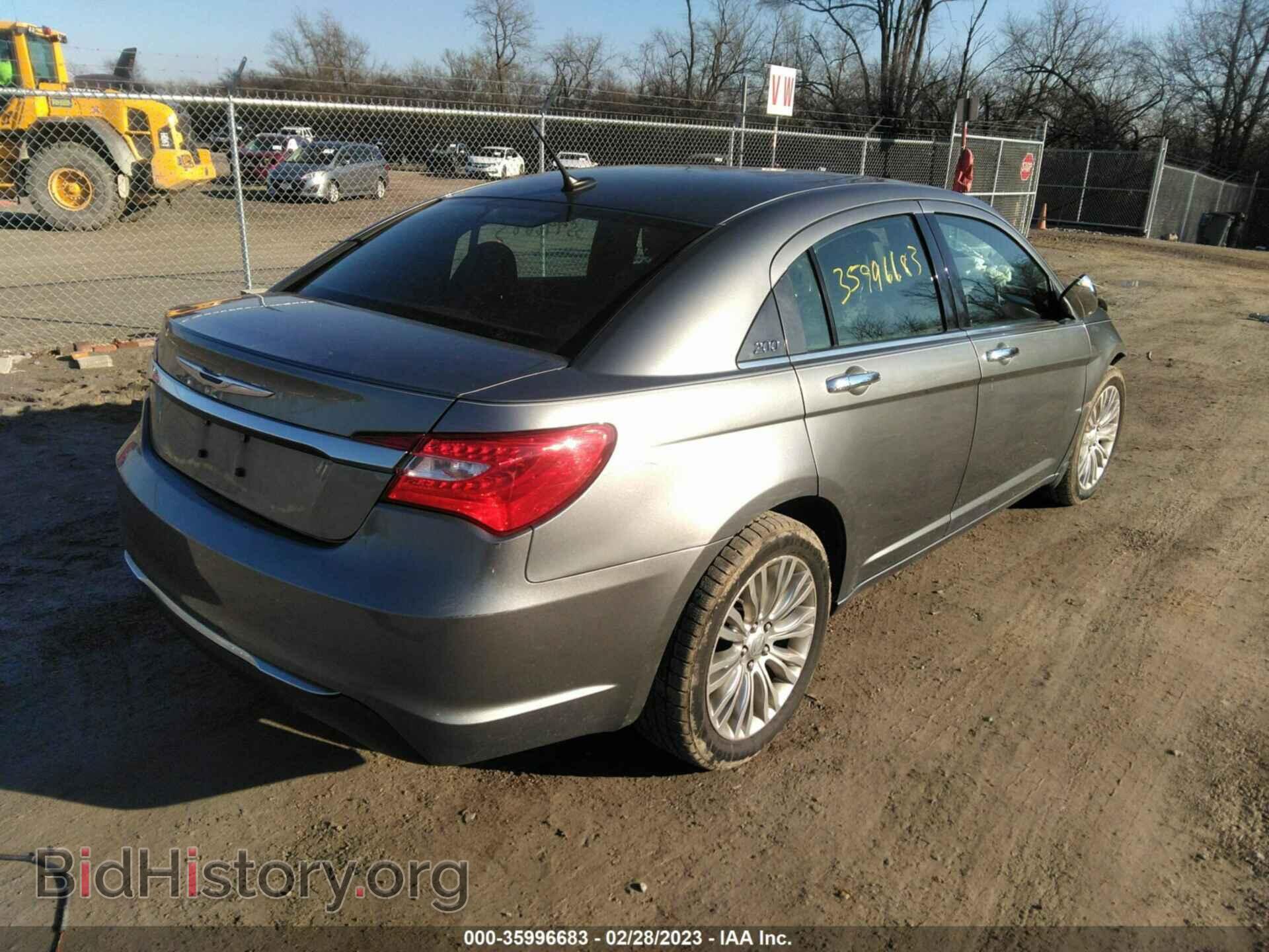 2011 CHRYSLER 200 - VIN: 1C3BC2FB3BN612904 - Фото 4