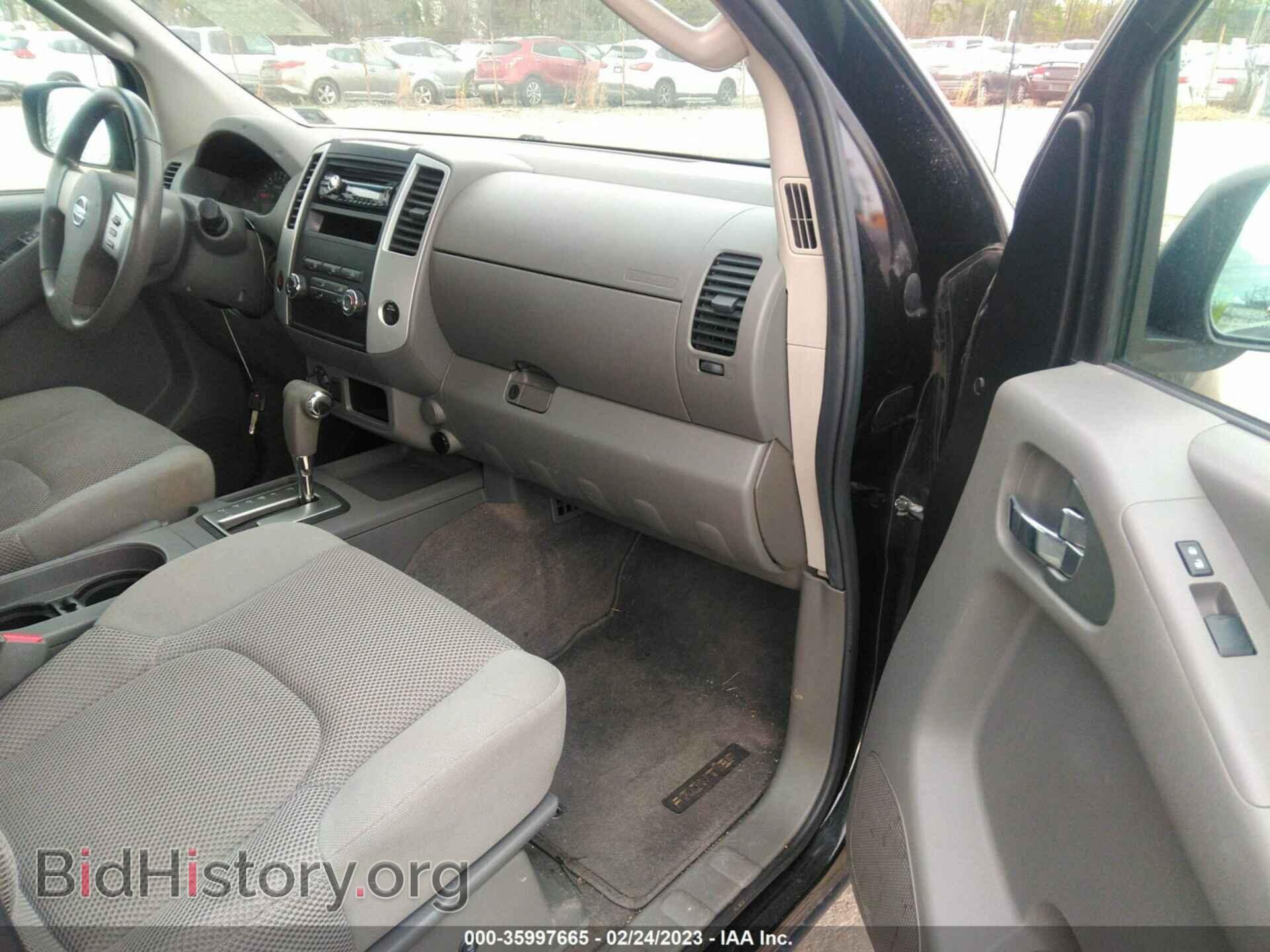 2009 NISSAN FRONTIER - VIN: 1N6AD07W79C409706 - Фото 5