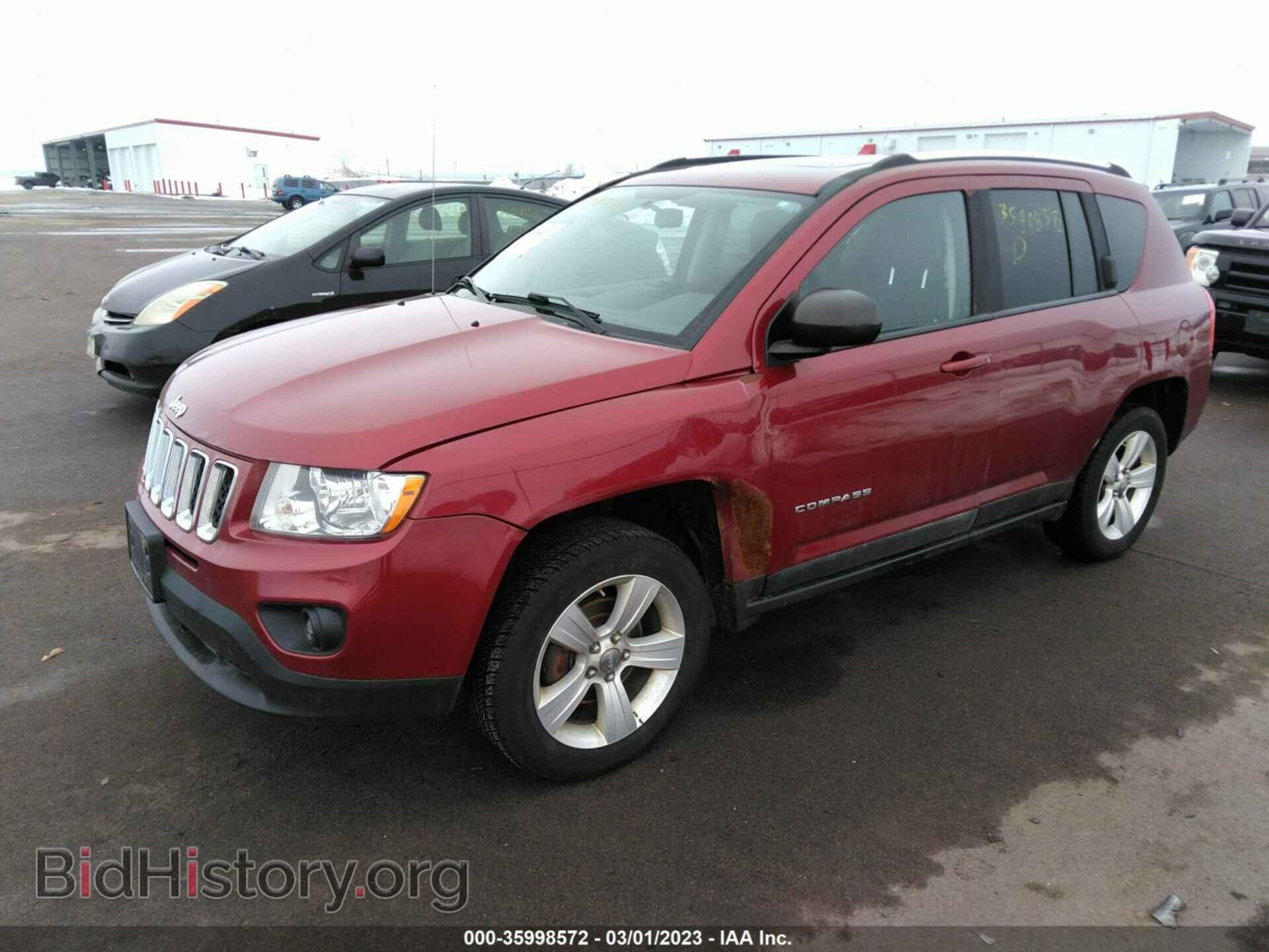 2011 JEEP COMPASS - VIN: 1J4NF1FB2BD219065 - Photo 2
