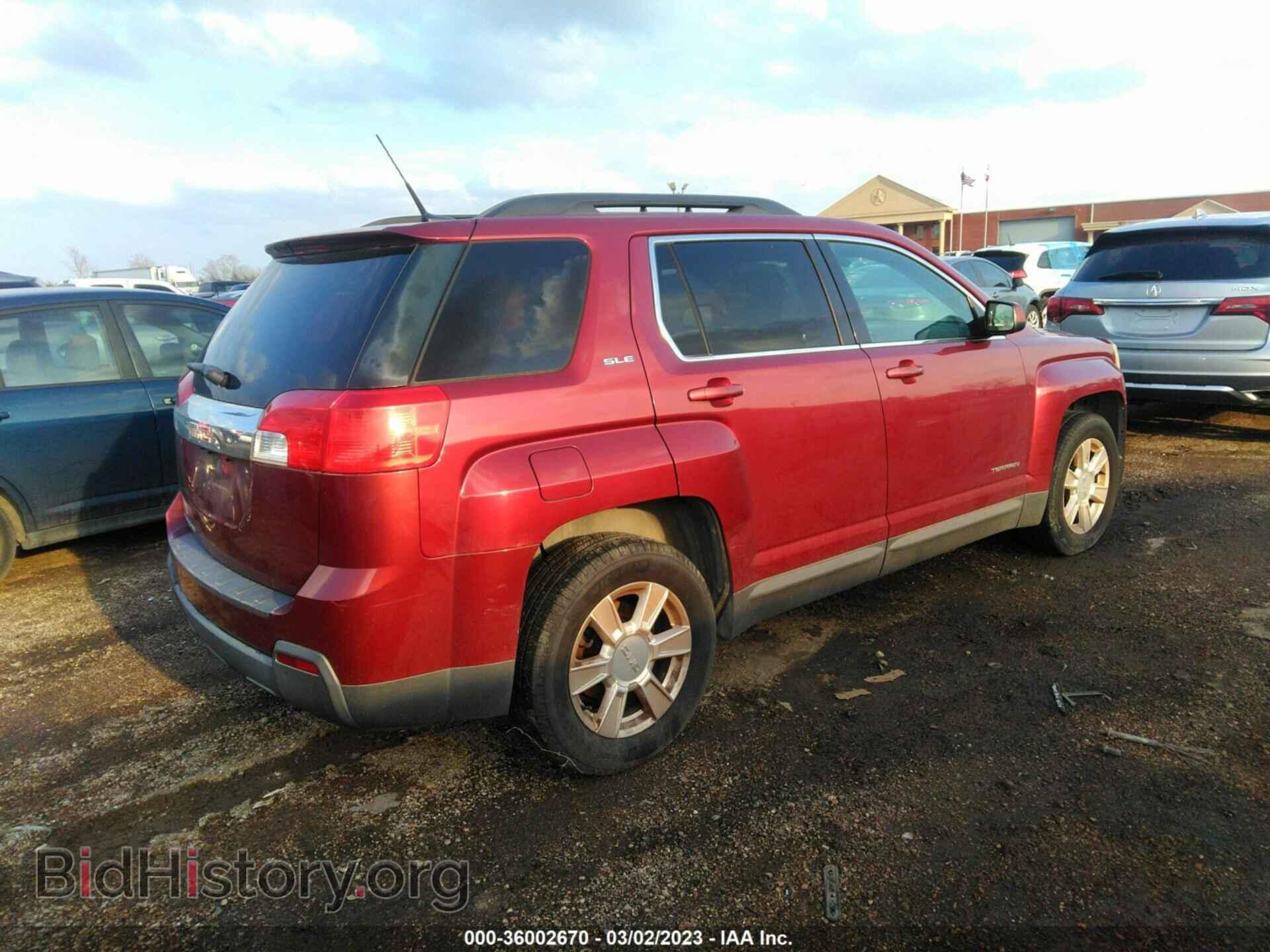 2011 GMC TERRAIN - VIN: 2CTALSEC4B6250351 - Photo 2