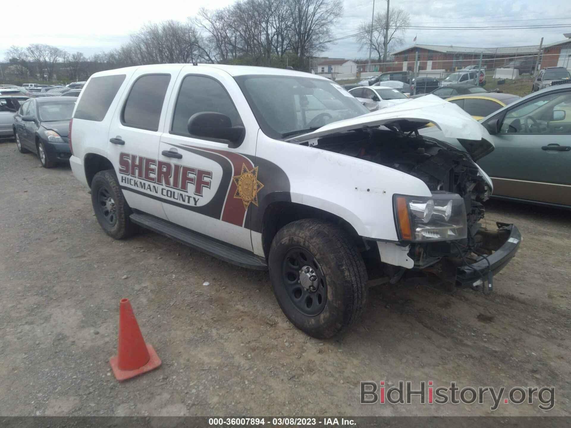 Photo 1GNLC2E04BR265566 - CHEVROLET TAHOE 2011