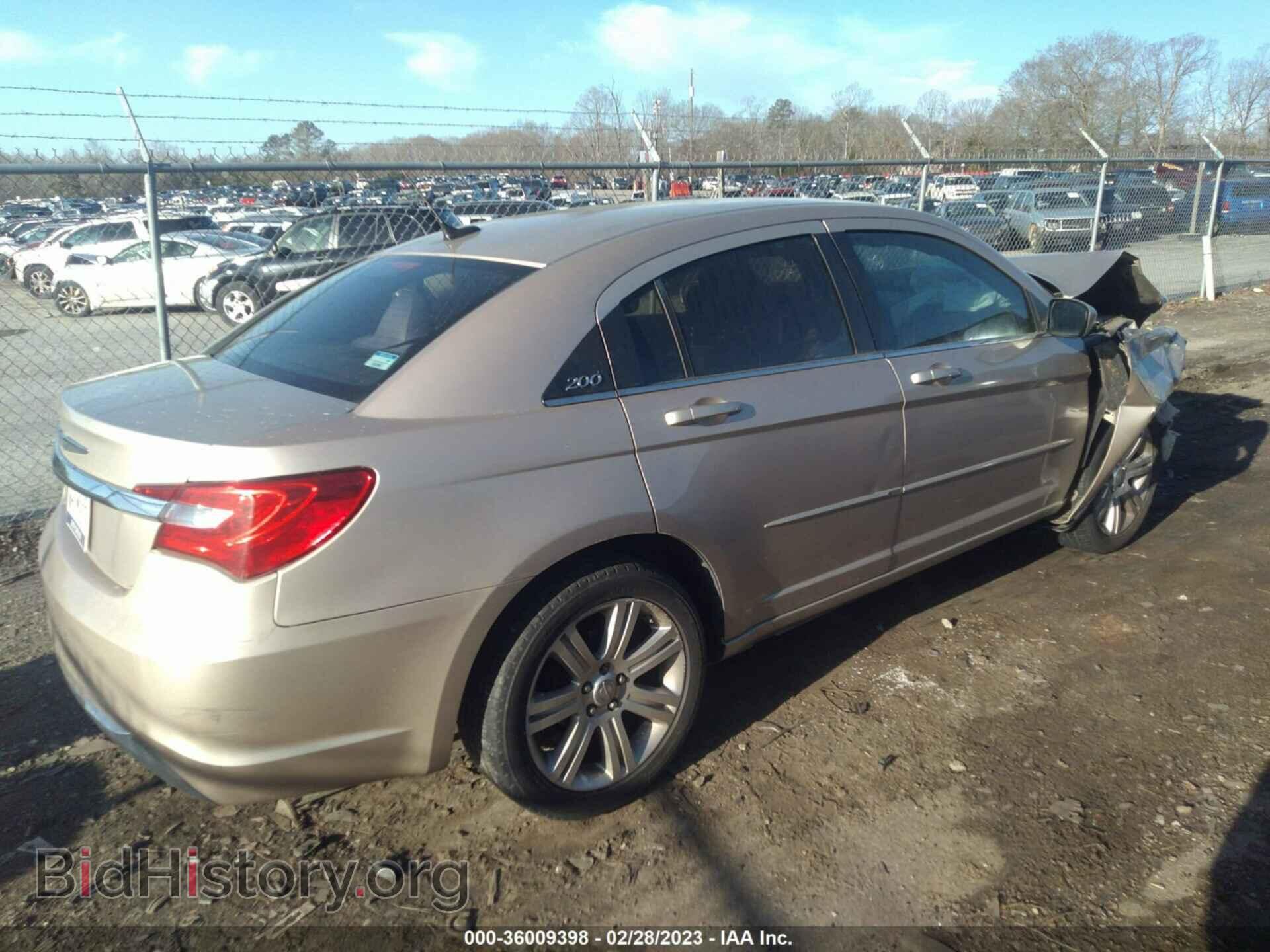 2013 CHRYSLER 200 - VIN: 1C3CCBBB6DN732080 - Фото 4