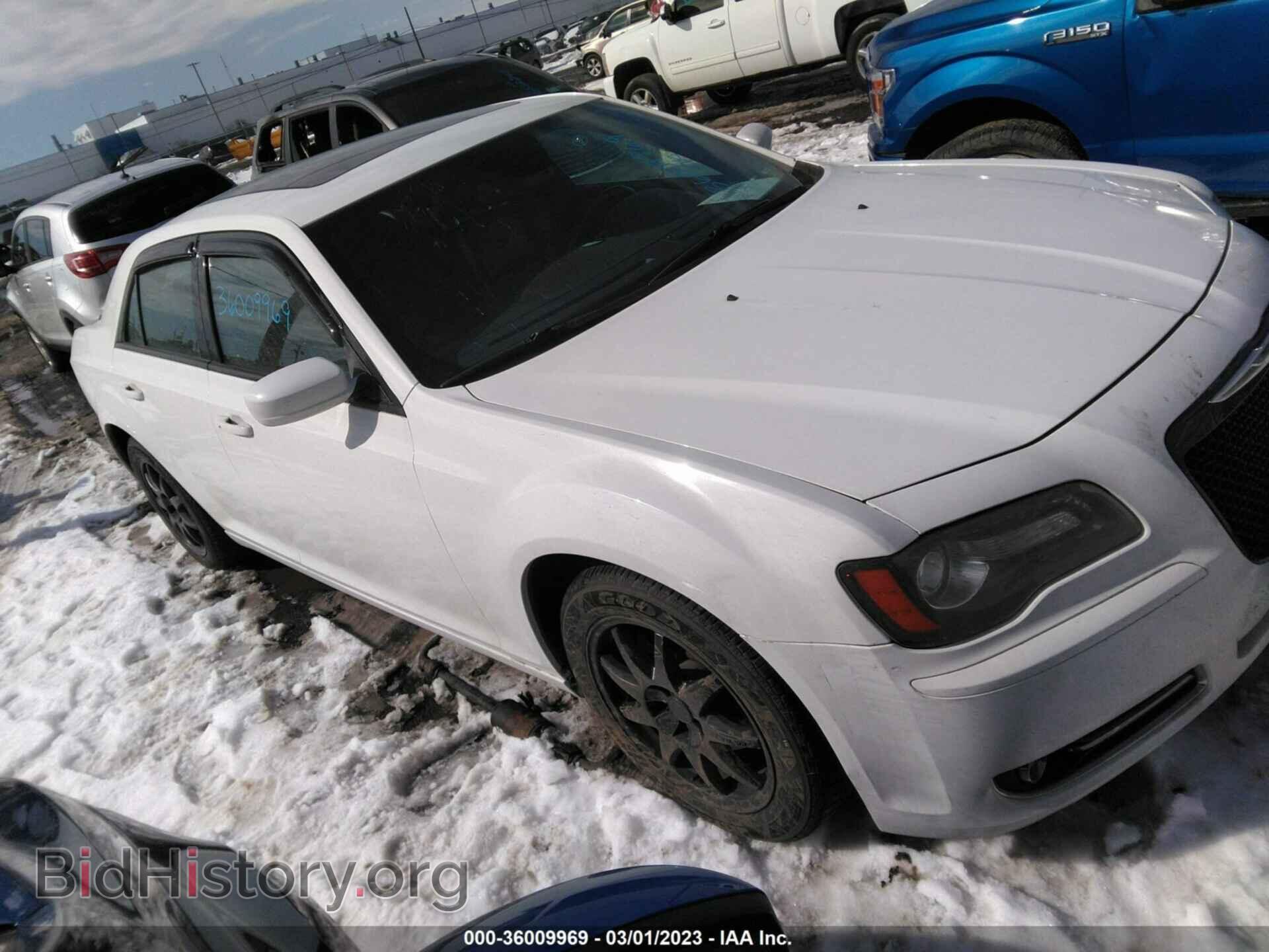 Фотография 2C3CCABG8EH377638 - CHRYSLER 300 2014