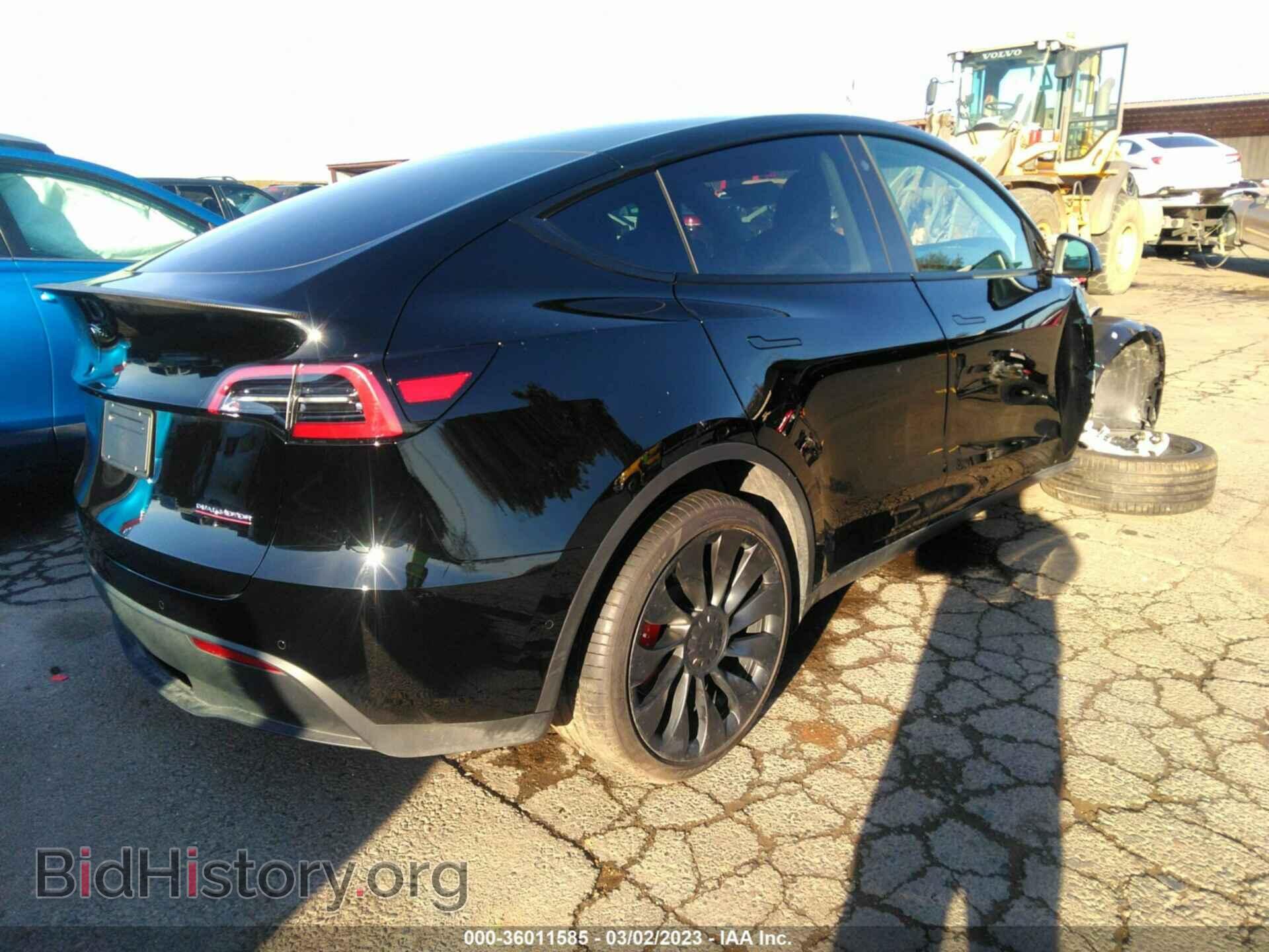 2022 TESLA MODEL Y - VIN: 7SAYGDEF4NF575698 - Фото 4