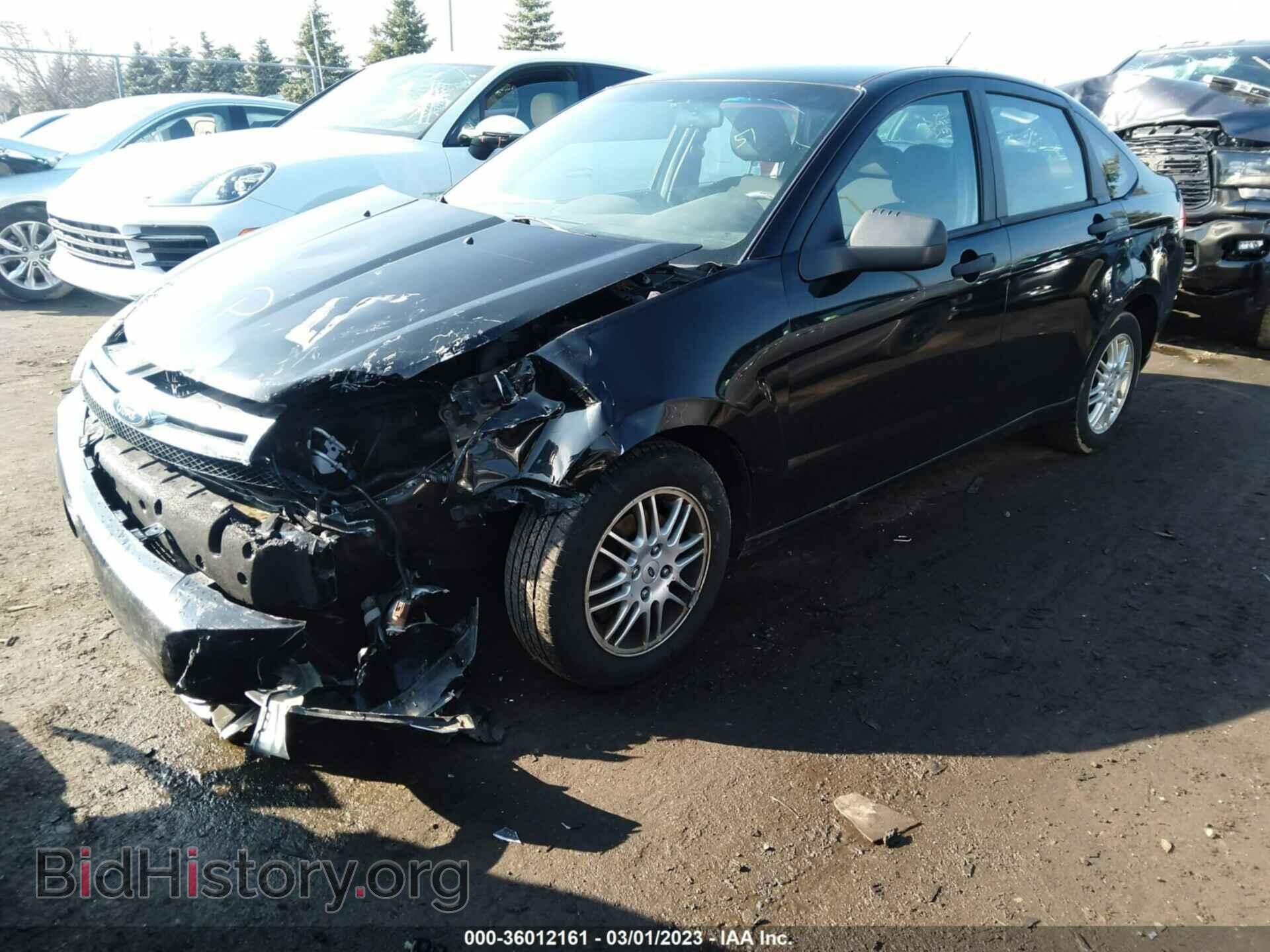 2011 FORD FOCUS - VIN: 1FAHP3FN2BW120651 - Фото 2