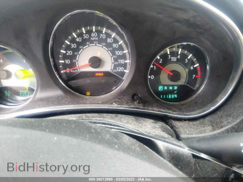 2013 Chrysler 200 (VIN 1C3CCBBB7DN570332) — photo 7 of 11