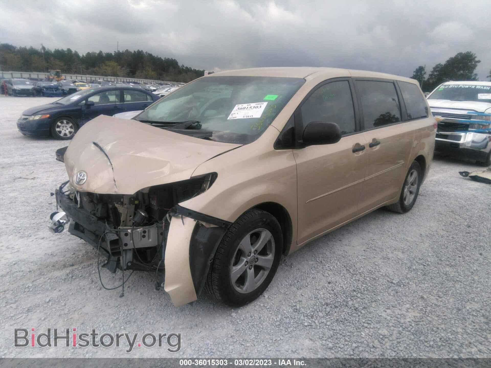 2012 TOYOTA SIENNA - VIN: 5TDZK3DC3CS193687 - Фото 2