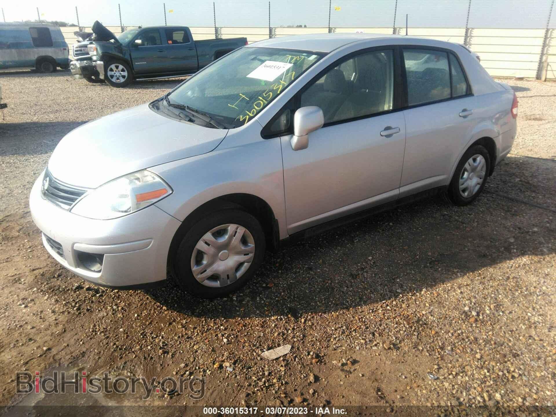 2011 NISSAN VERSA - VIN: 3N1BC1AP3BL421401 - Фото 2