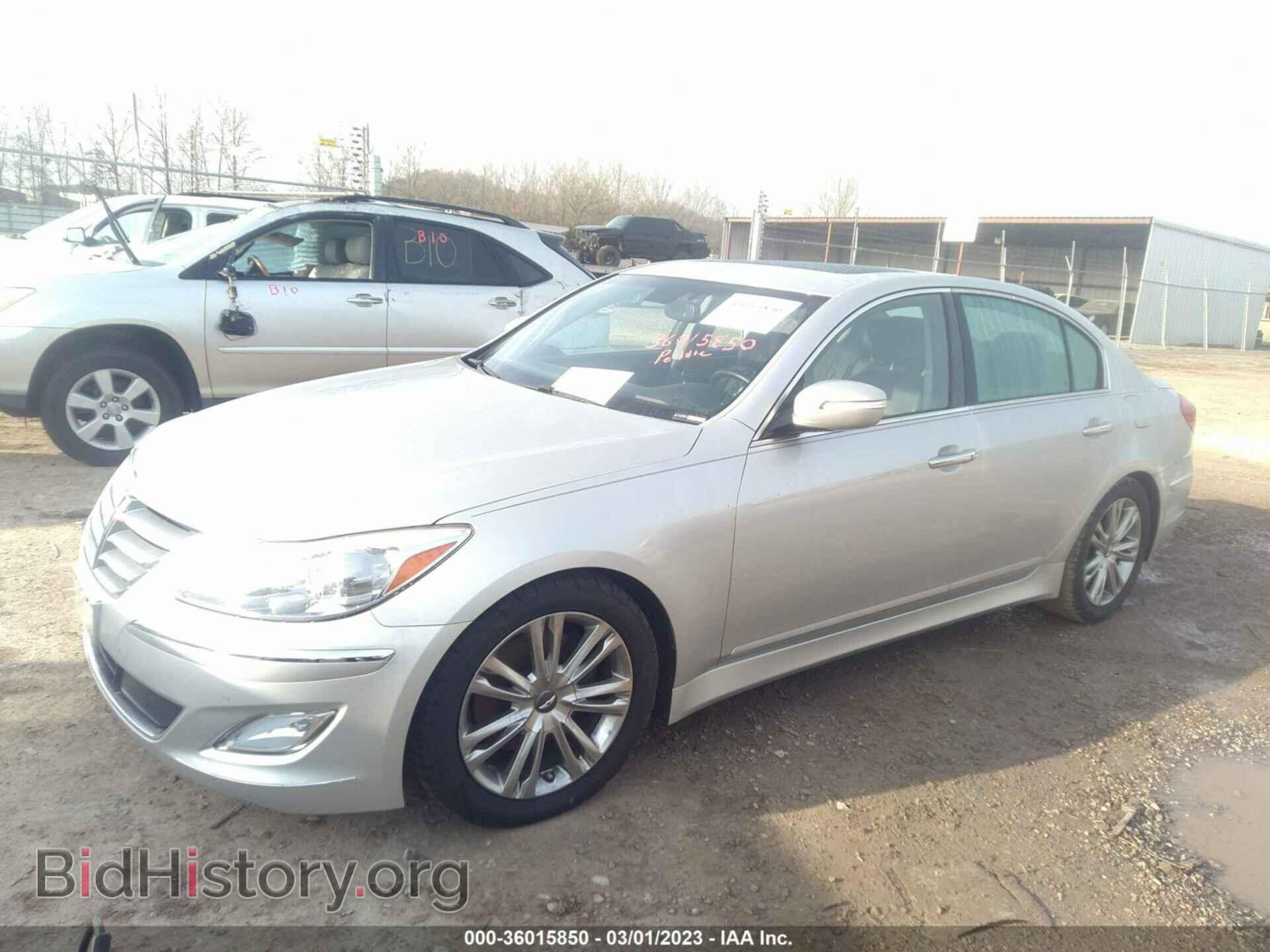 2012 HYUNDAI GENESIS - VIN: KMHGC4DD3CU193473 - Фото 2
