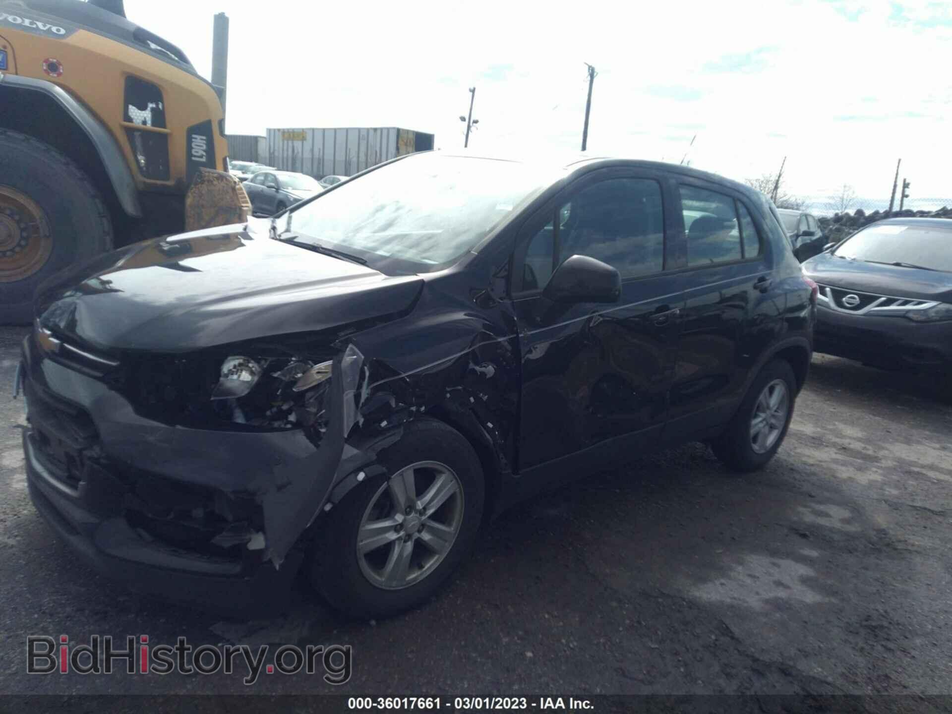 2020 CHEVROLET TRAX - VIN: 3GNCJKSB8LL214527 - Фото 2