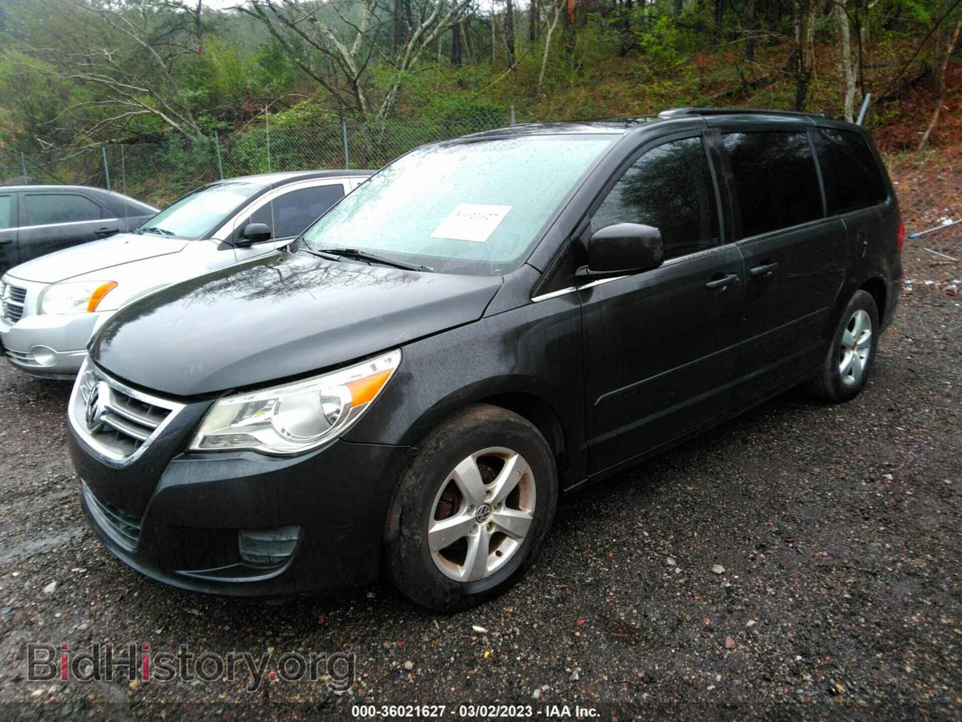 2011 VOLKSWAGEN ROUTAN - VIN: 2V4RW5DG2BR642907 - Фото 2