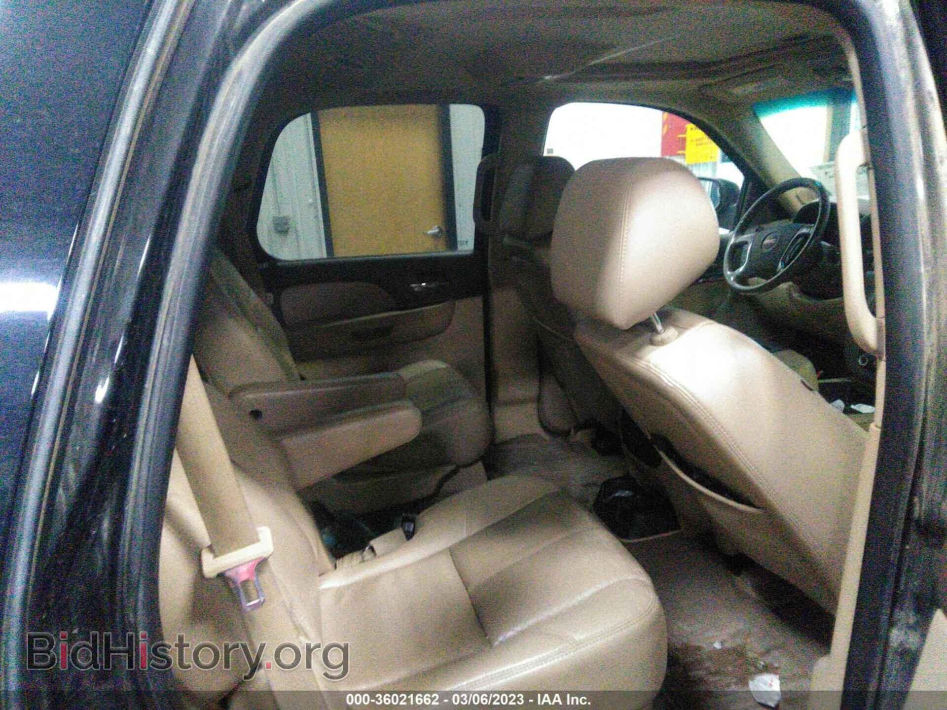 2011 GMC YUKON - VIN: 1GKS2CE09BR401966 - Photo 8