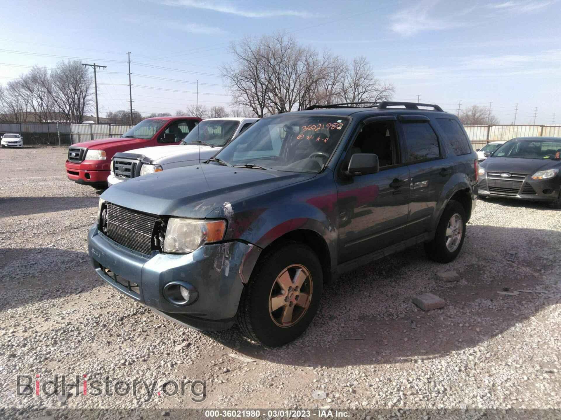2011 FORD ESCAPE - VIN: 1FMCU9D71BKB30997 - Фото 2