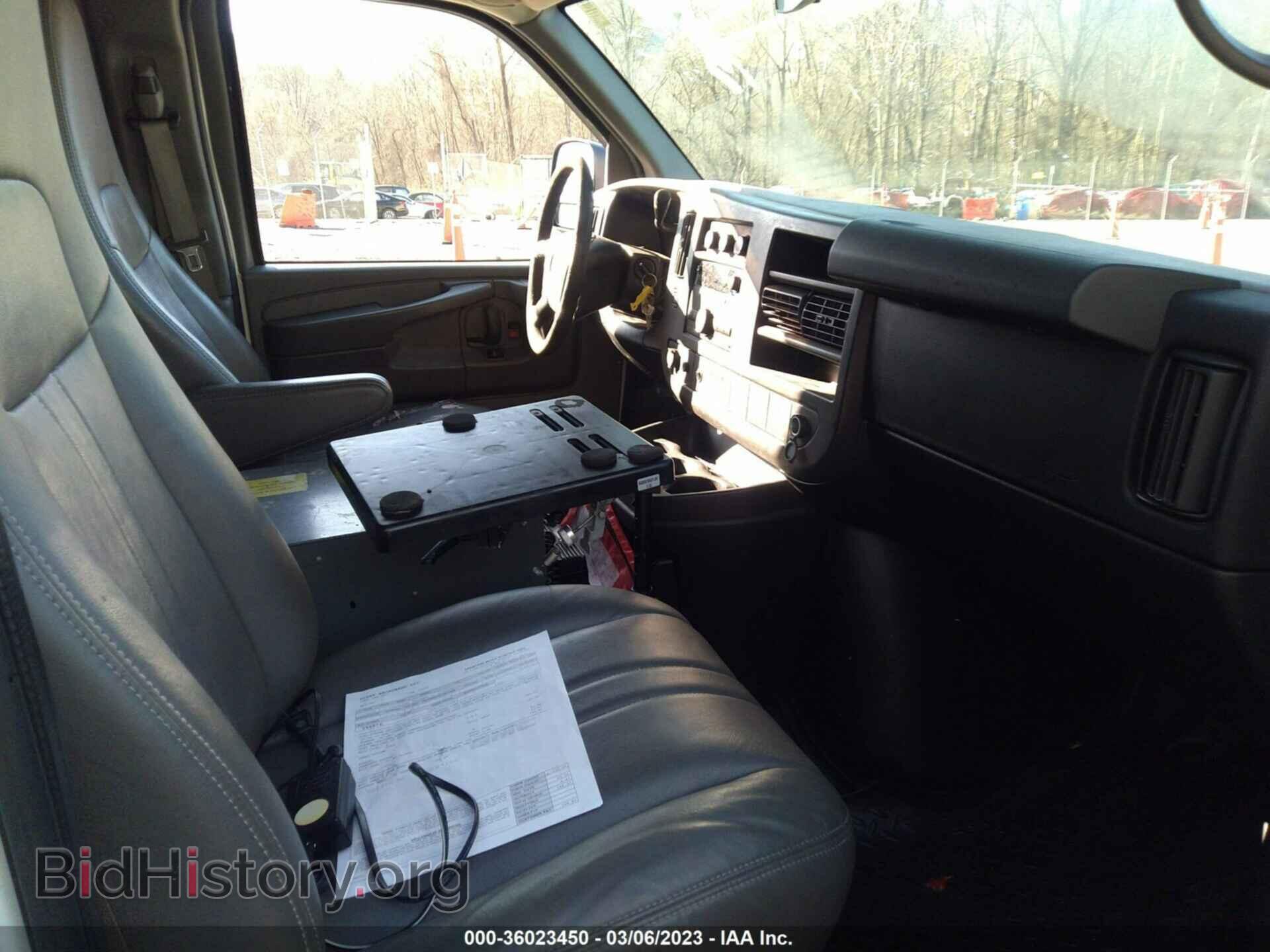 2014 CHEVROLET EXPRESS CARGO VAN - VIN: 1GCSHAF42E1122037 - Фото 5